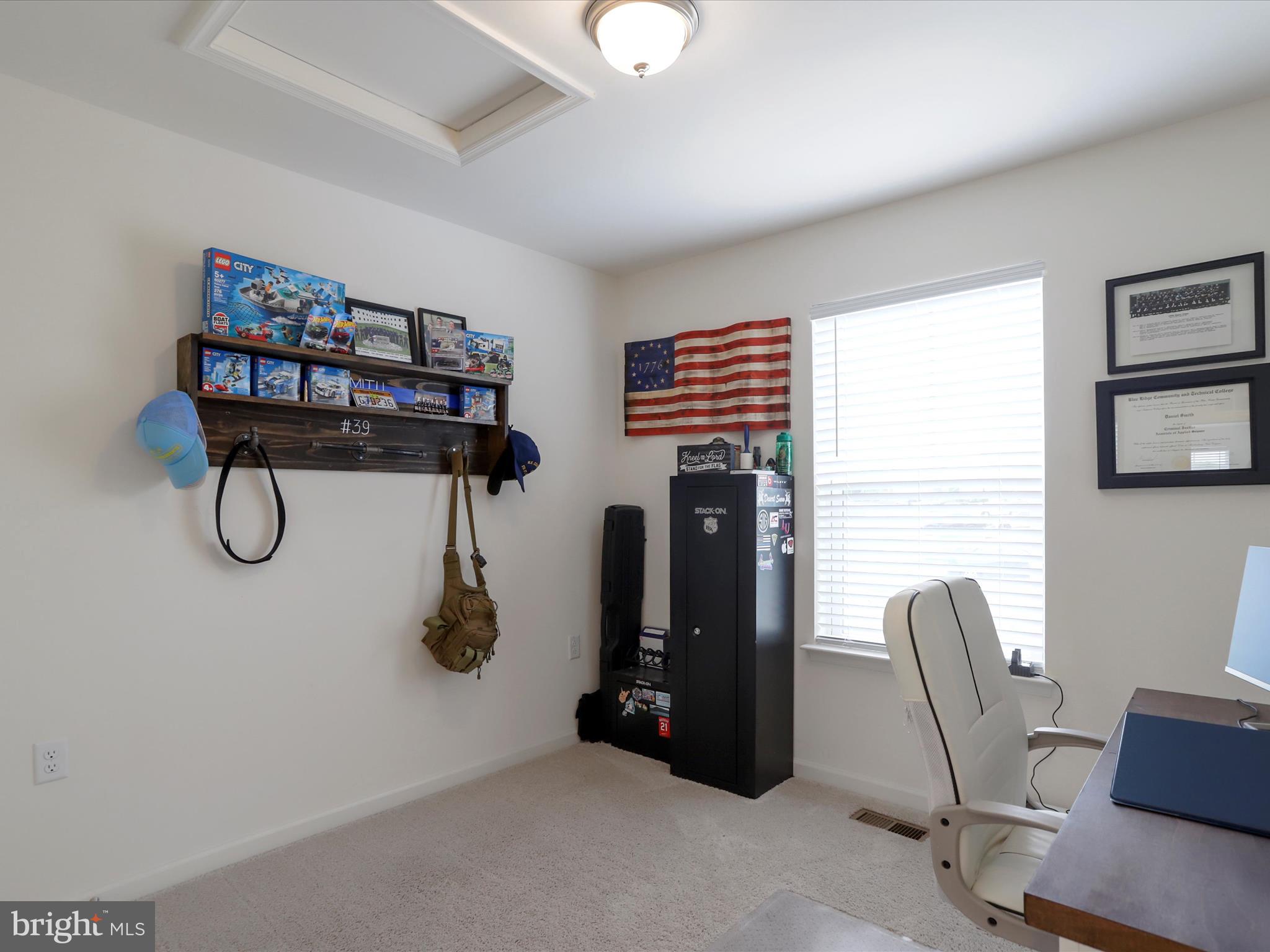 ARCHERS ROCK - Residential