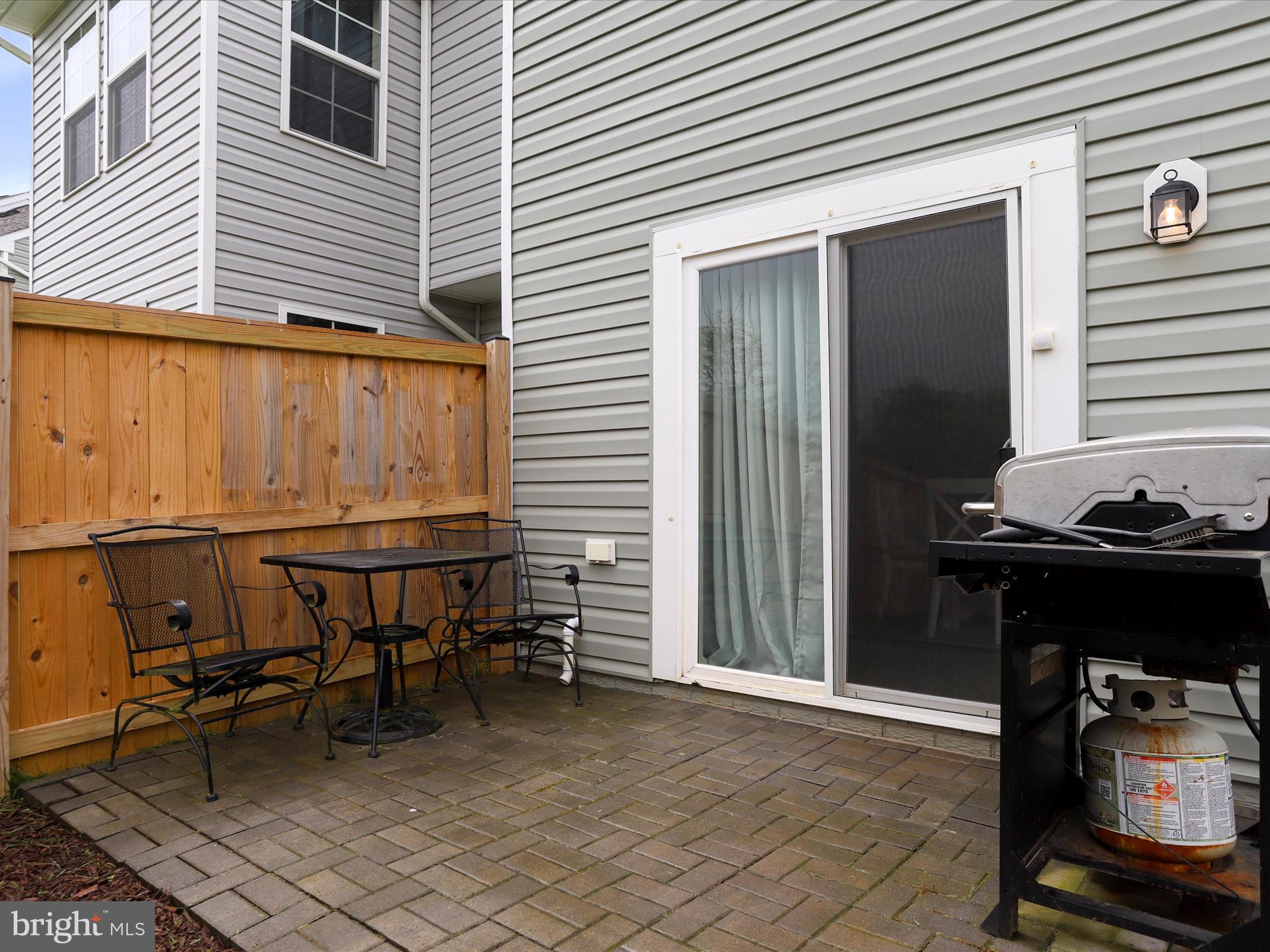 ARCHERS ROCK - Residential