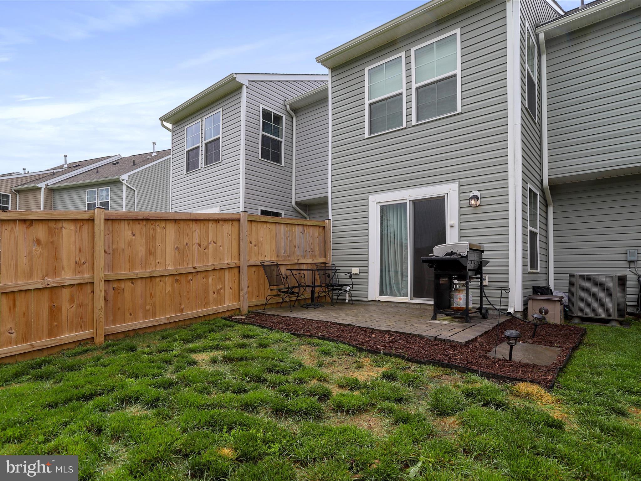 ARCHERS ROCK - Residential