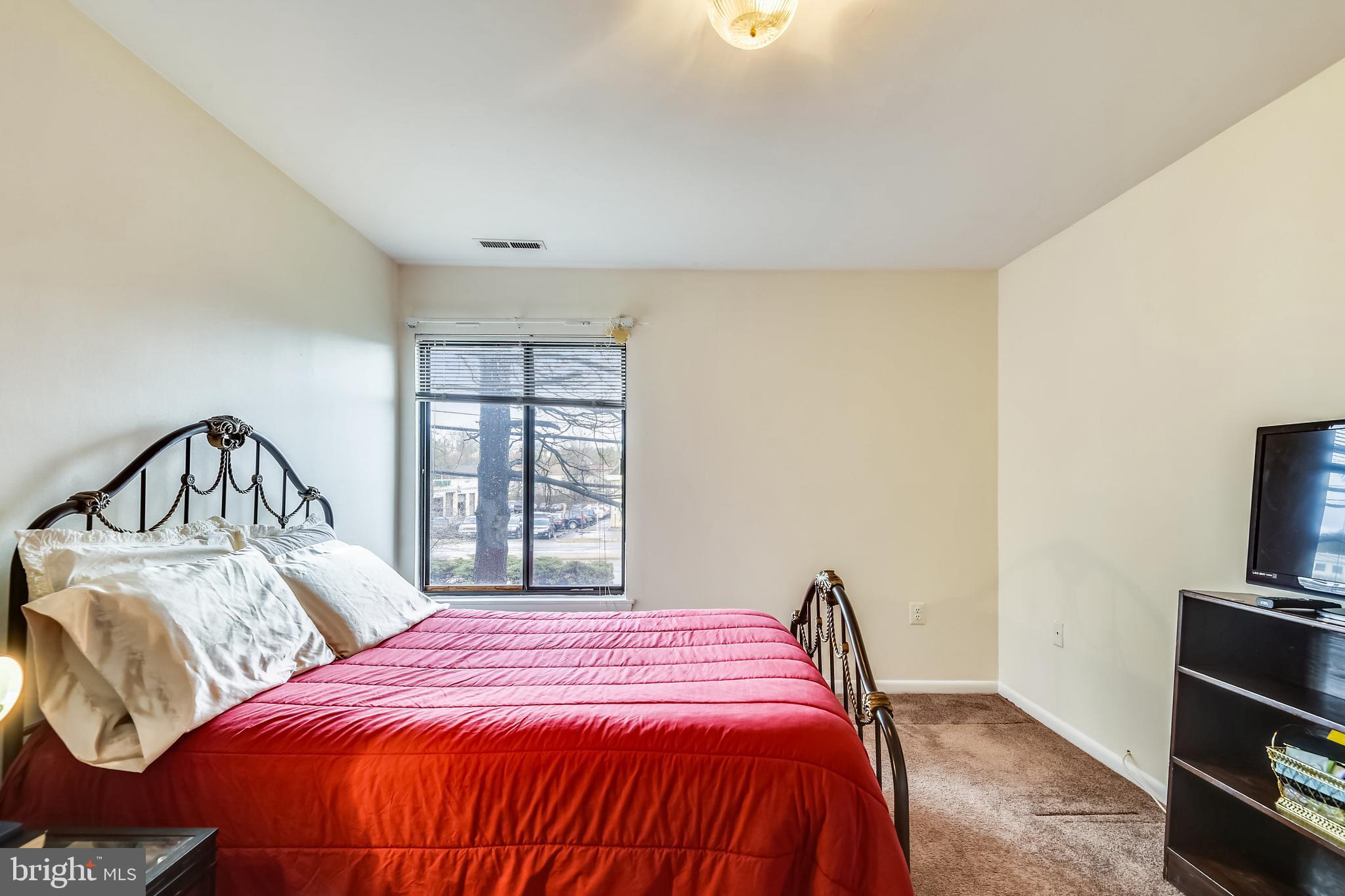 FAIRFIELD COMMONS - Residential