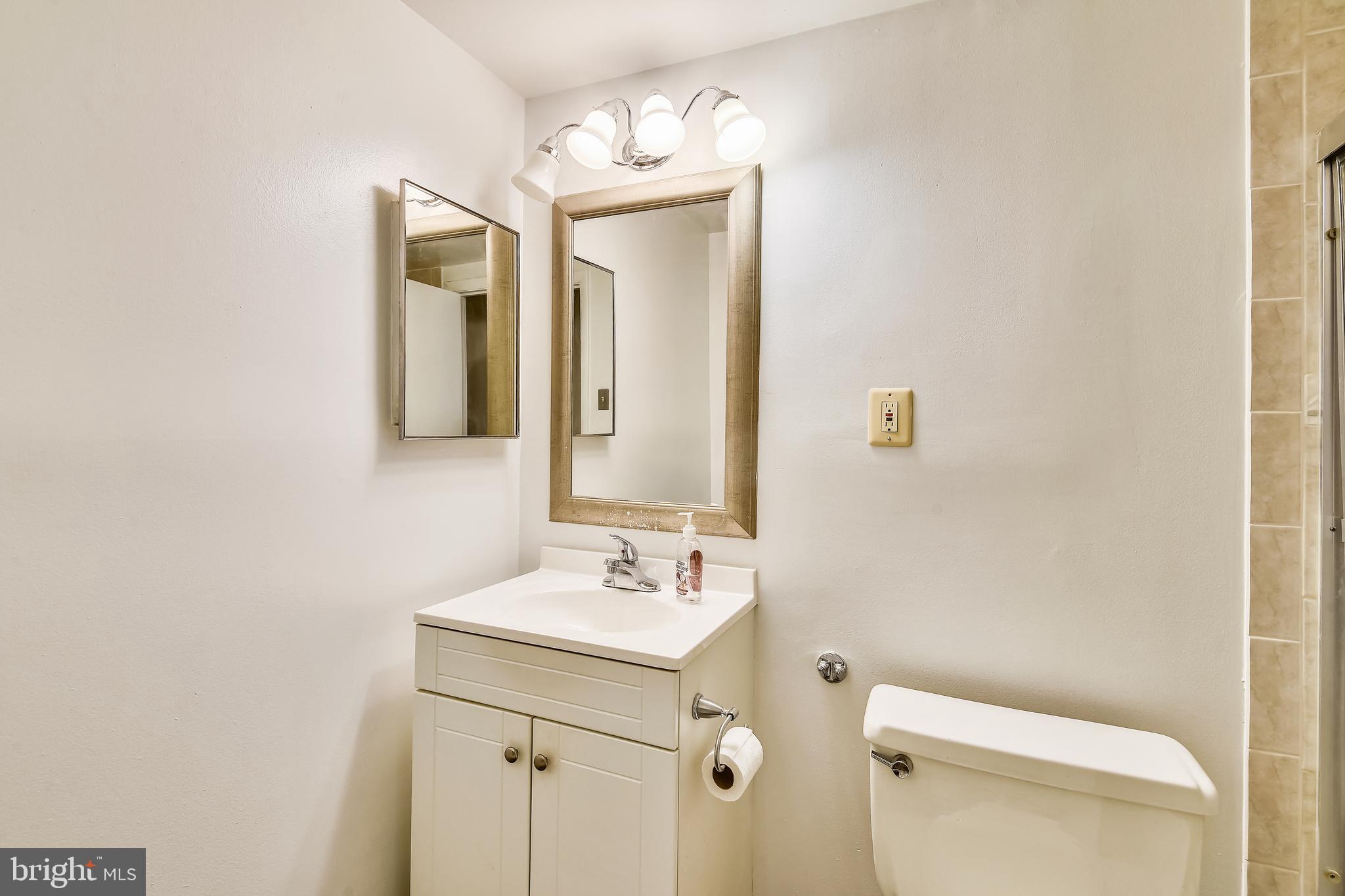 FAIRFIELD COMMONS - Residential