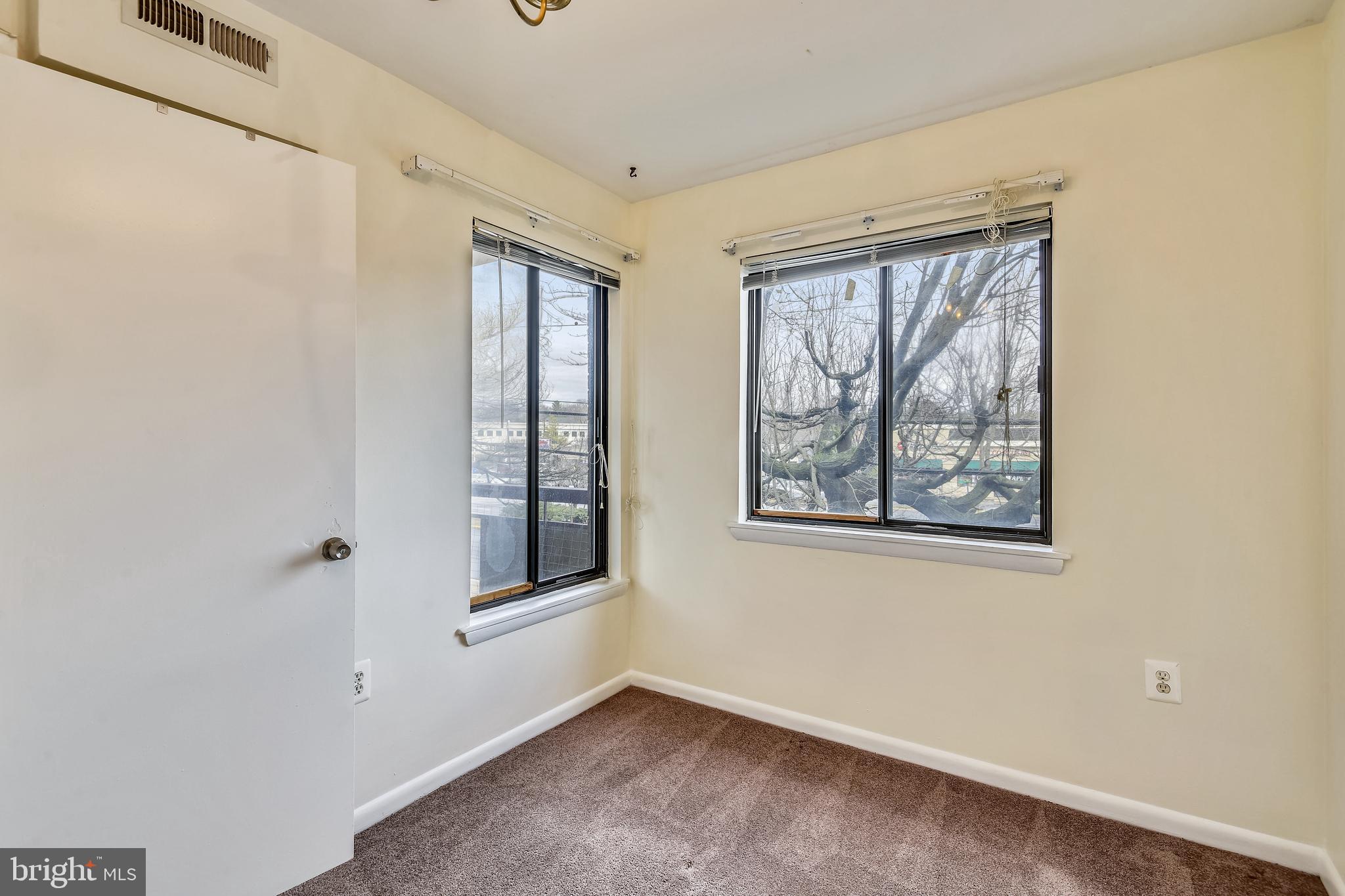 FAIRFIELD COMMONS - Residential