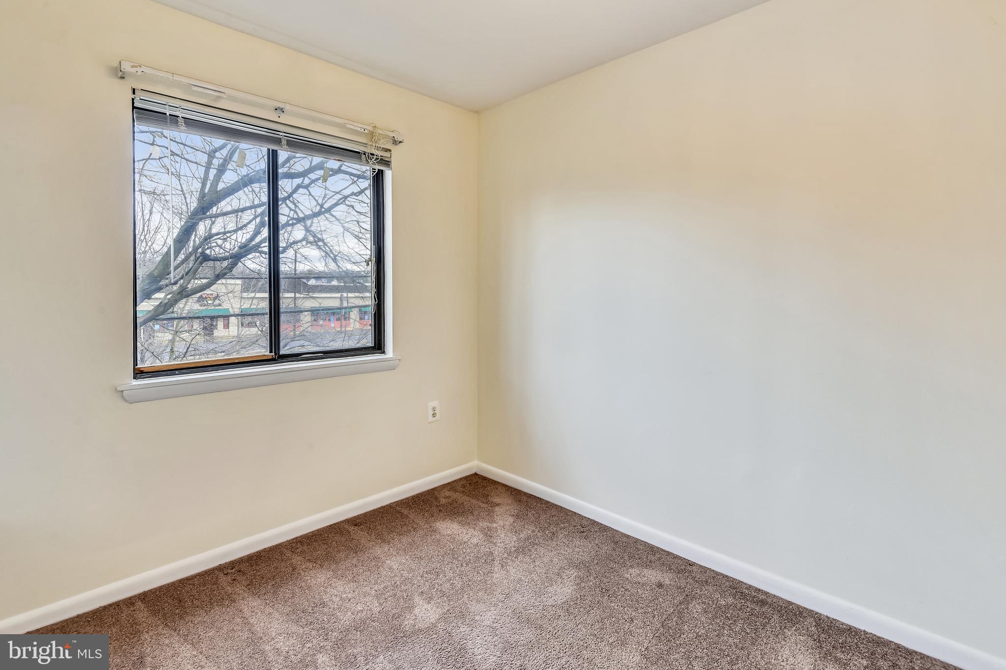 FAIRFIELD COMMONS - Residential