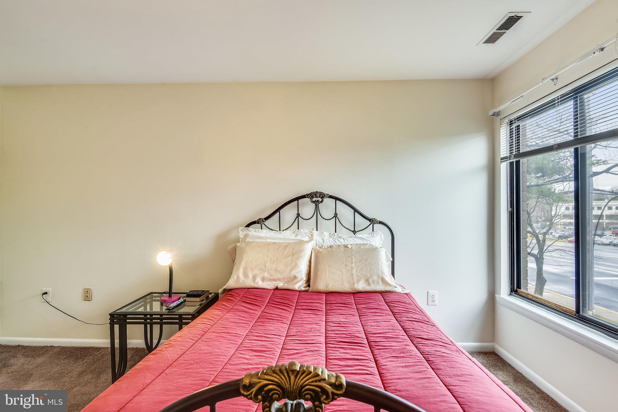 FAIRFIELD COMMONS - Residential