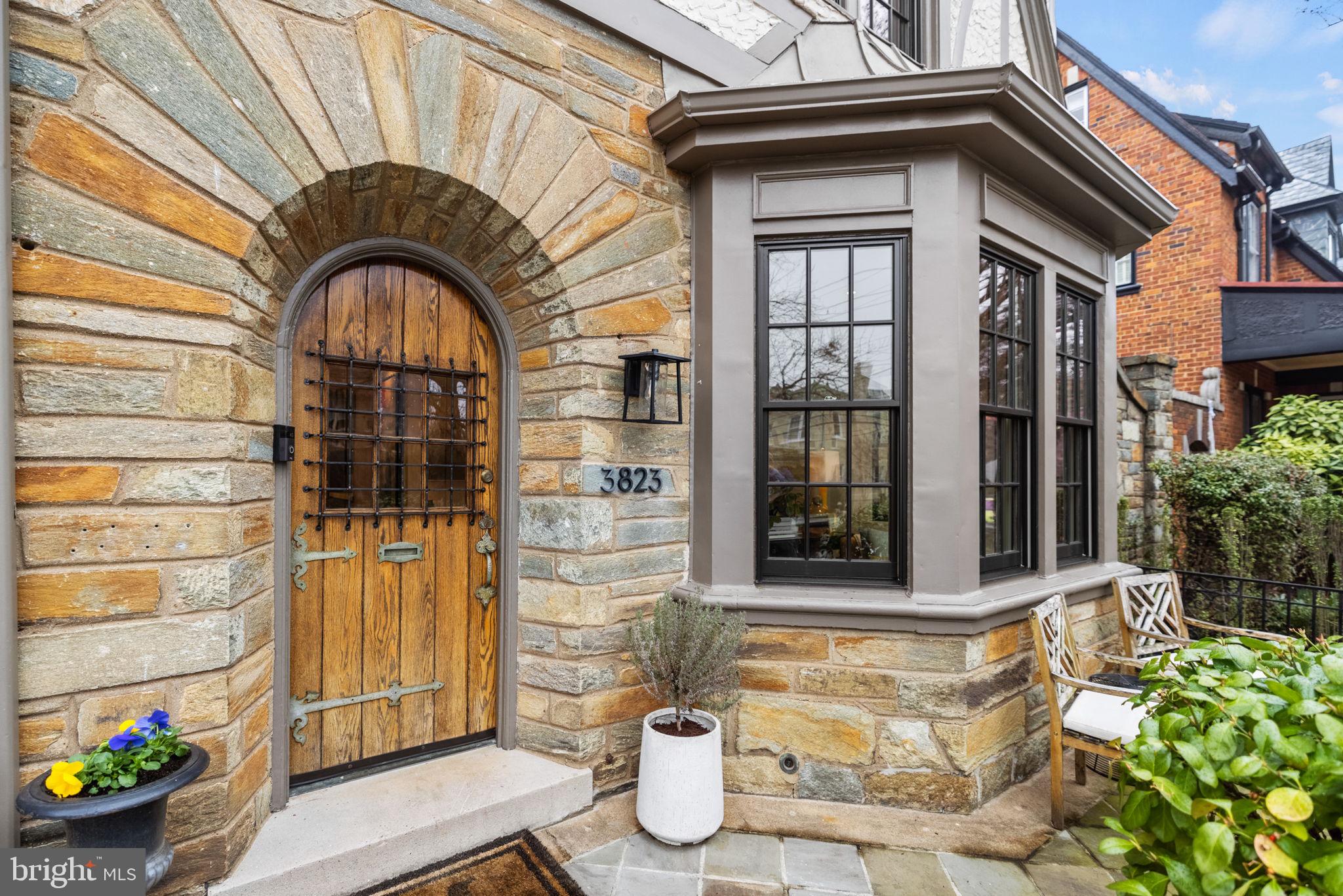 OBSERVATORY CIRCLE - Residential