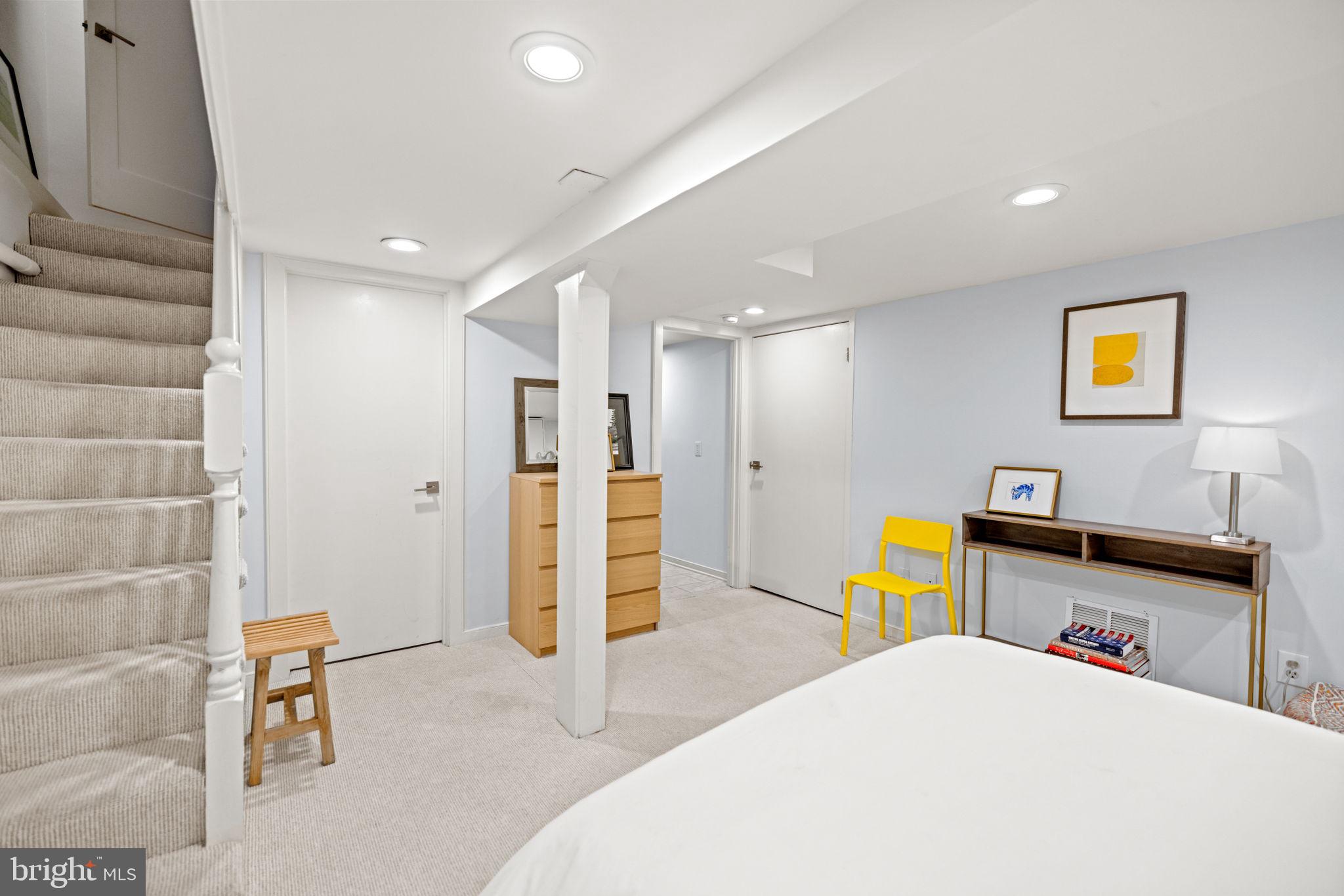 OBSERVATORY CIRCLE - Residential