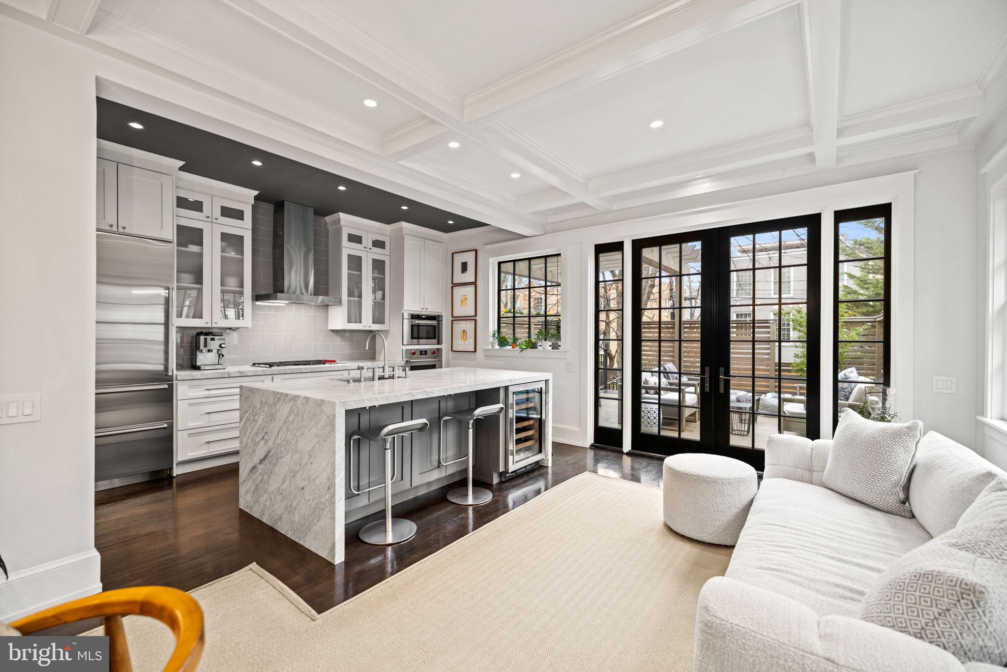 OBSERVATORY CIRCLE - Residential