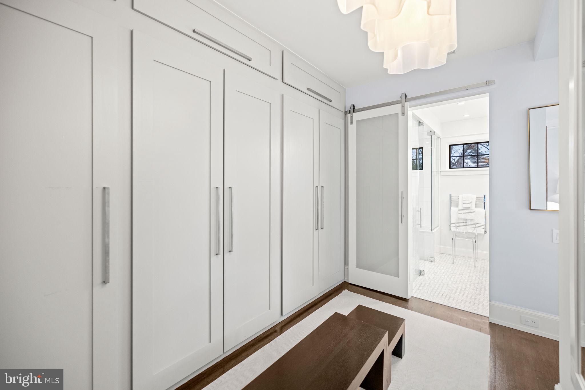 OBSERVATORY CIRCLE - Residential