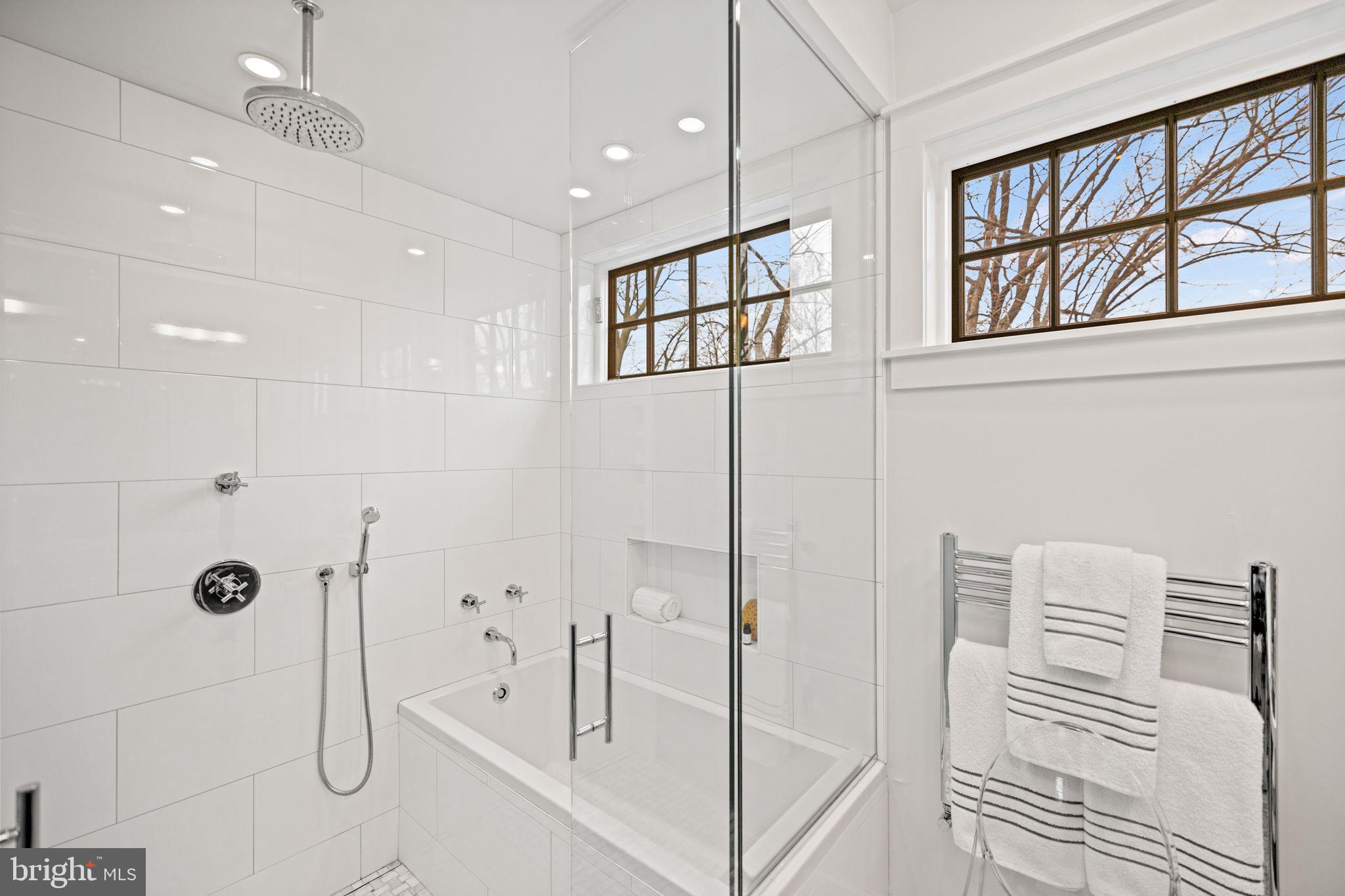 OBSERVATORY CIRCLE - Residential