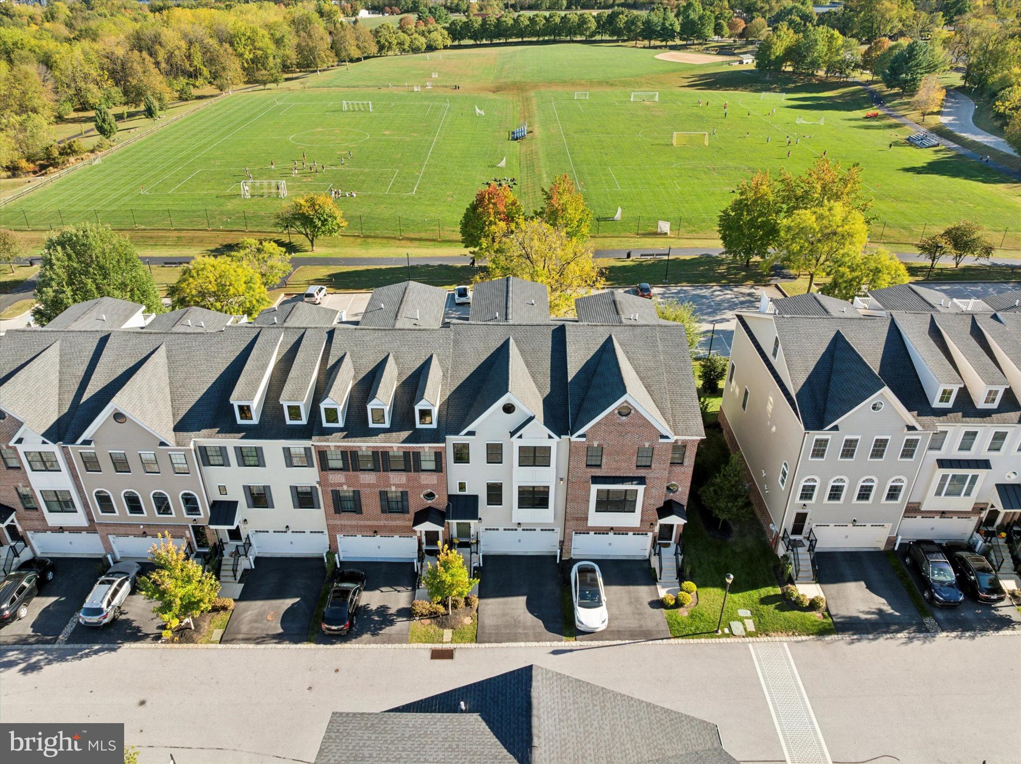 50 PARKVIEW CIRCLE