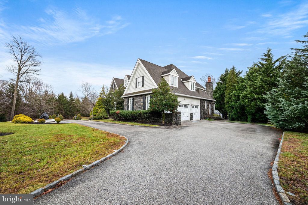Photo of 2 Greystone Circle #3, NEWTOWN SQUARE, PA 19073 (MLS # PADE2105702)