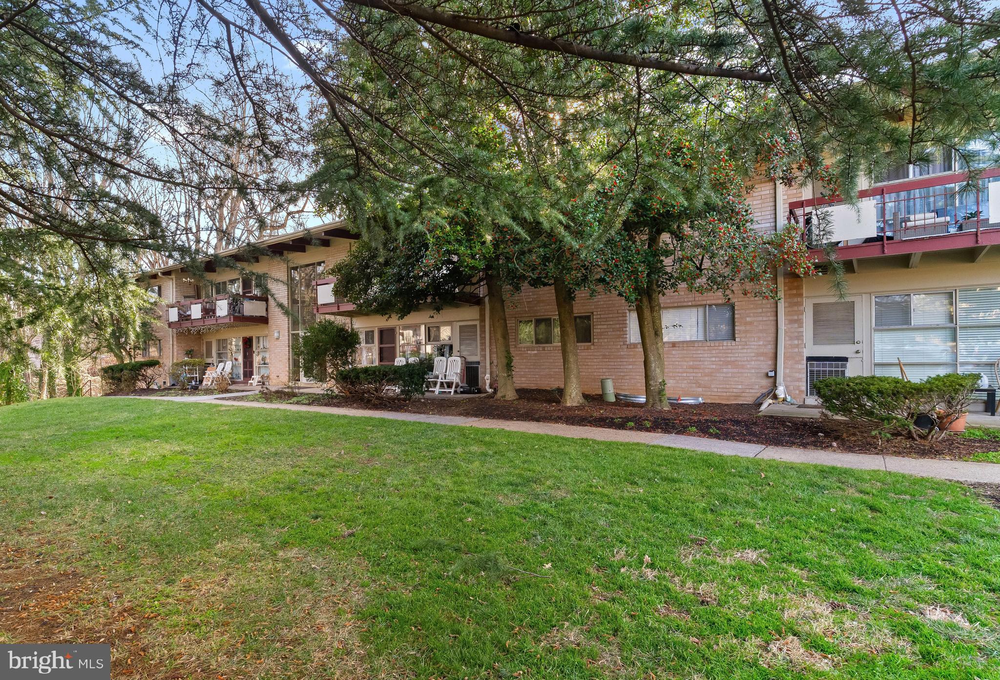 FAIRFAX HERITAGE - Residential