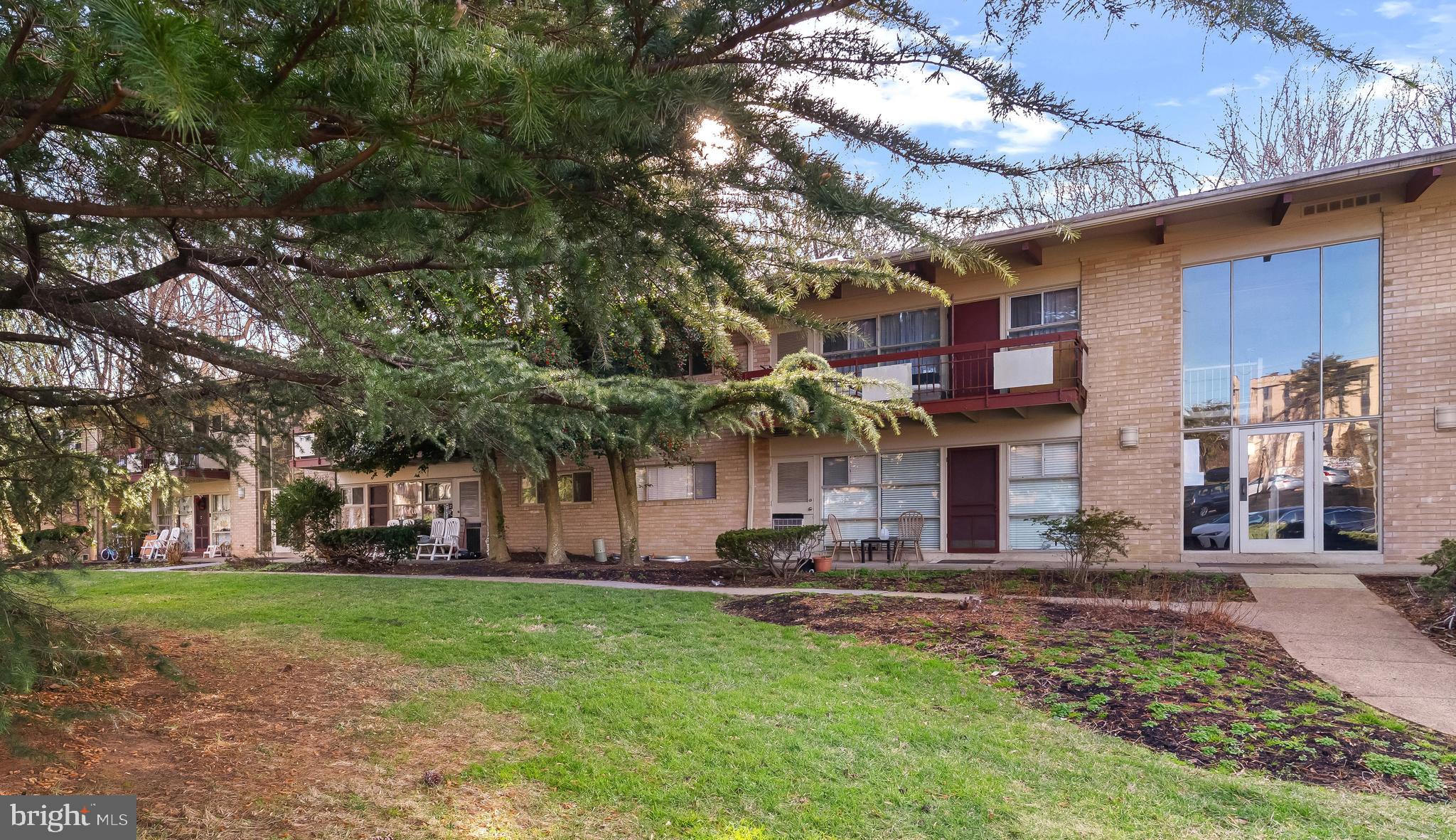 FAIRFAX HERITAGE - Residential