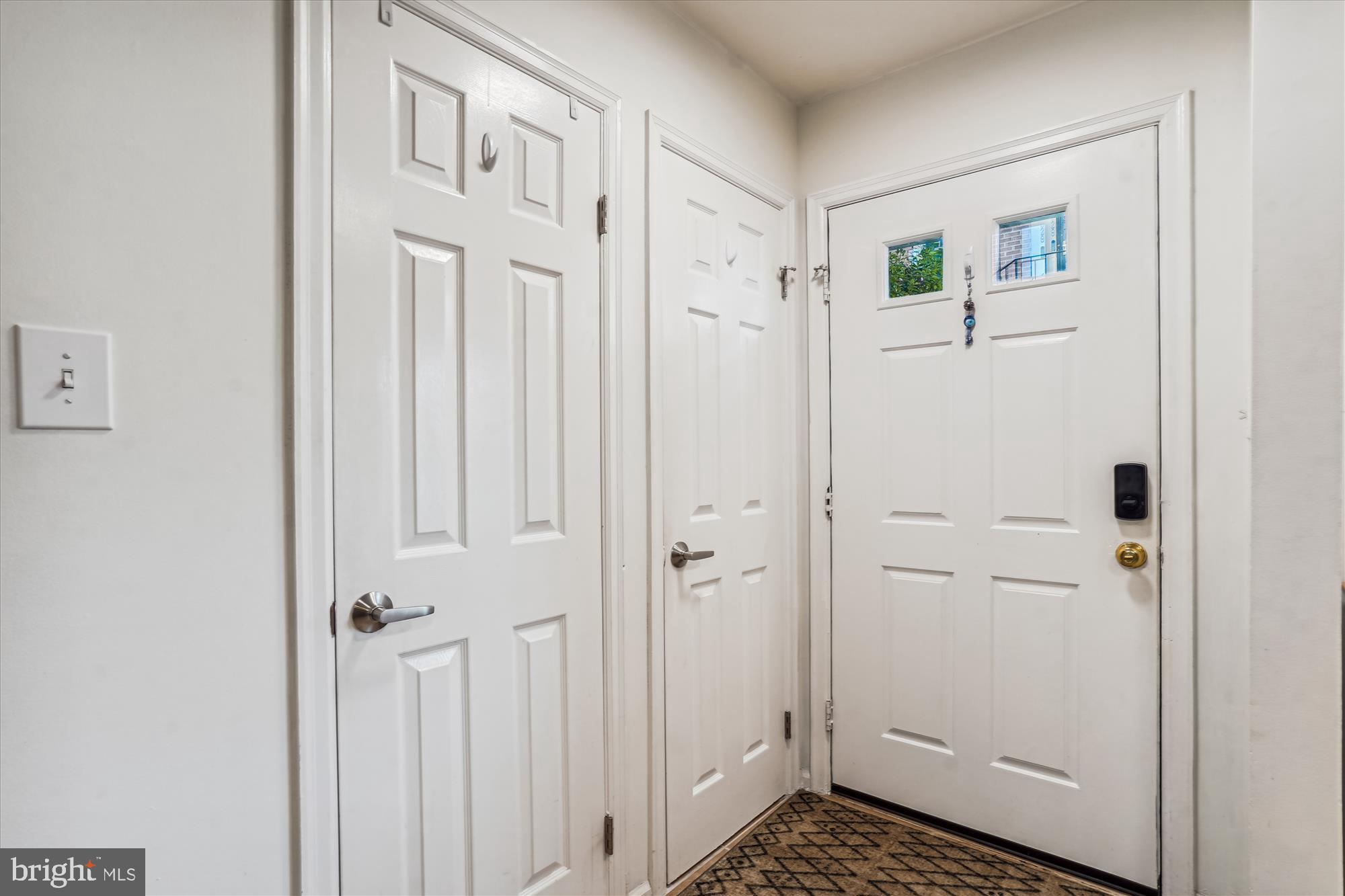 ARLINGTON RUN - Residential Lease