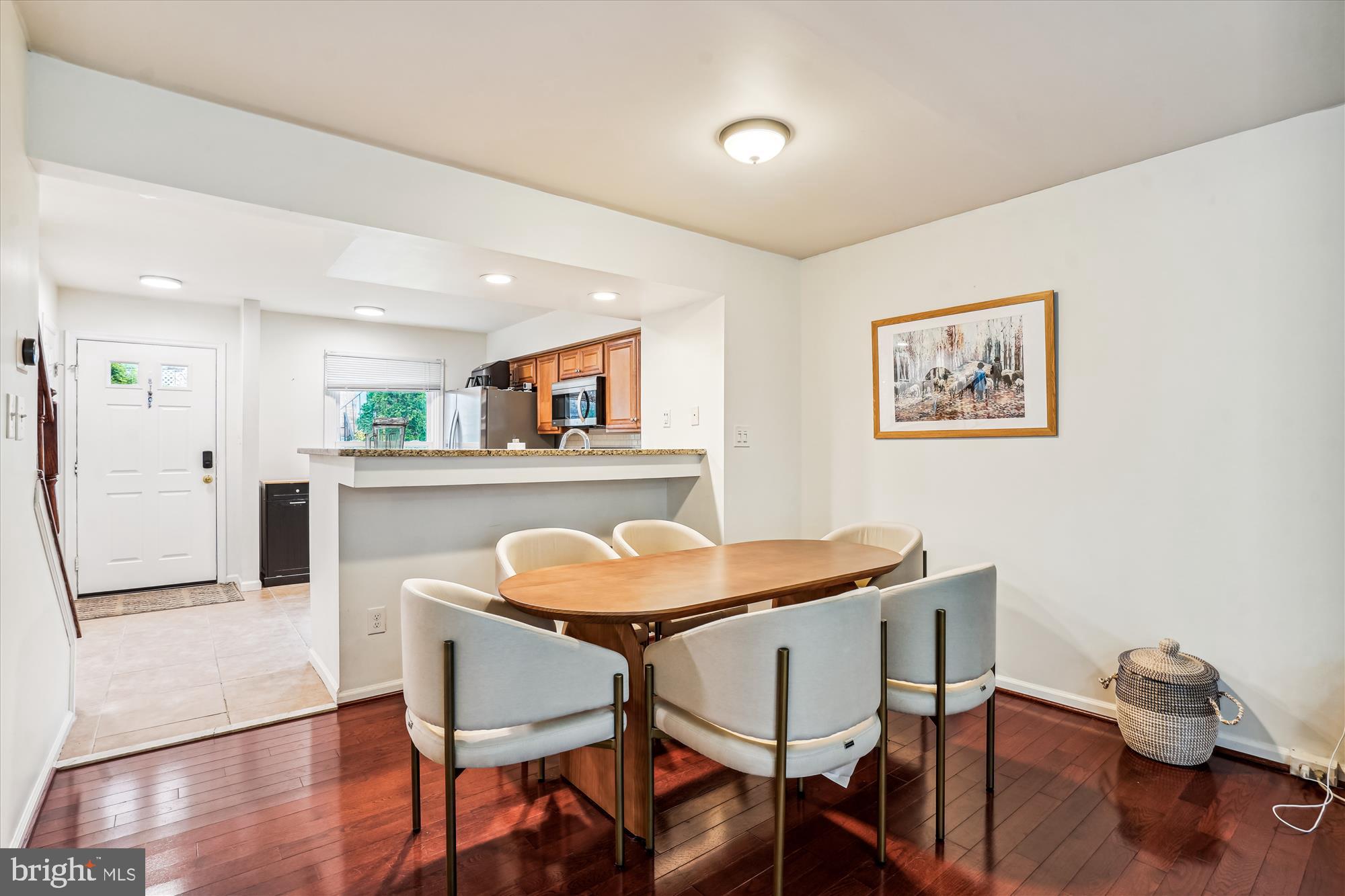 ARLINGTON RUN - Residential Lease