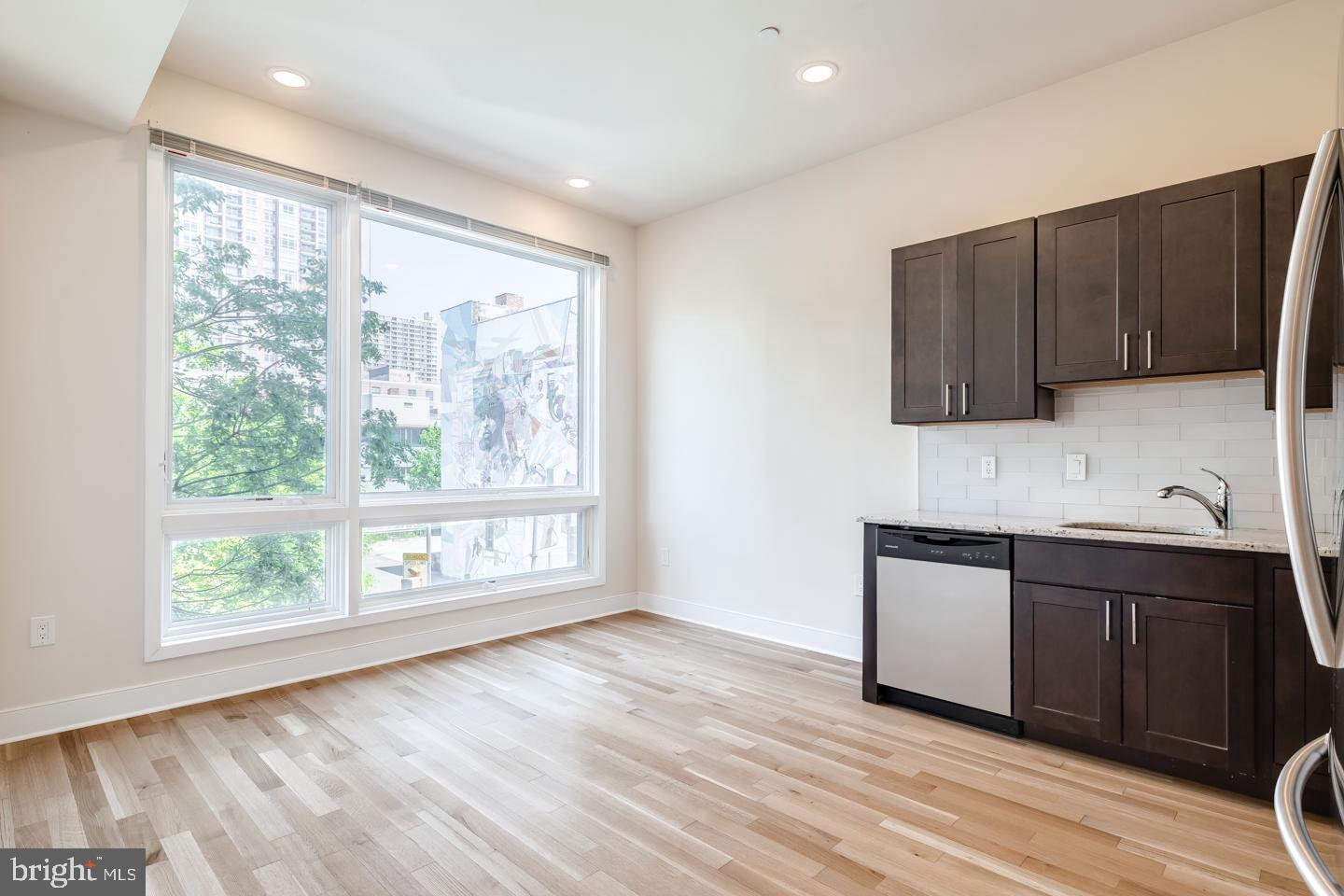 GRADUATE HOSPITAL - Residential Lease