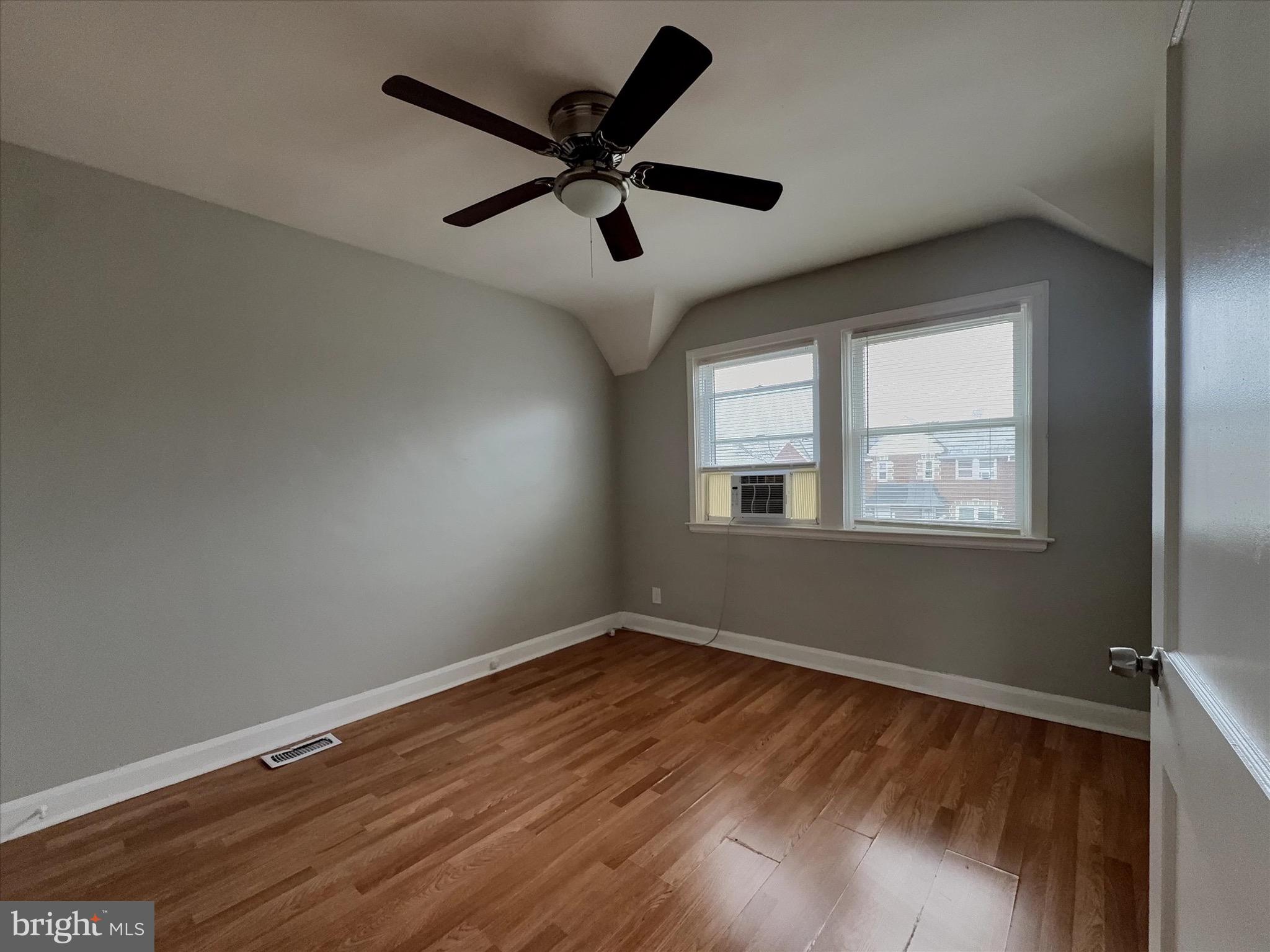 ROSEMONT - Residential