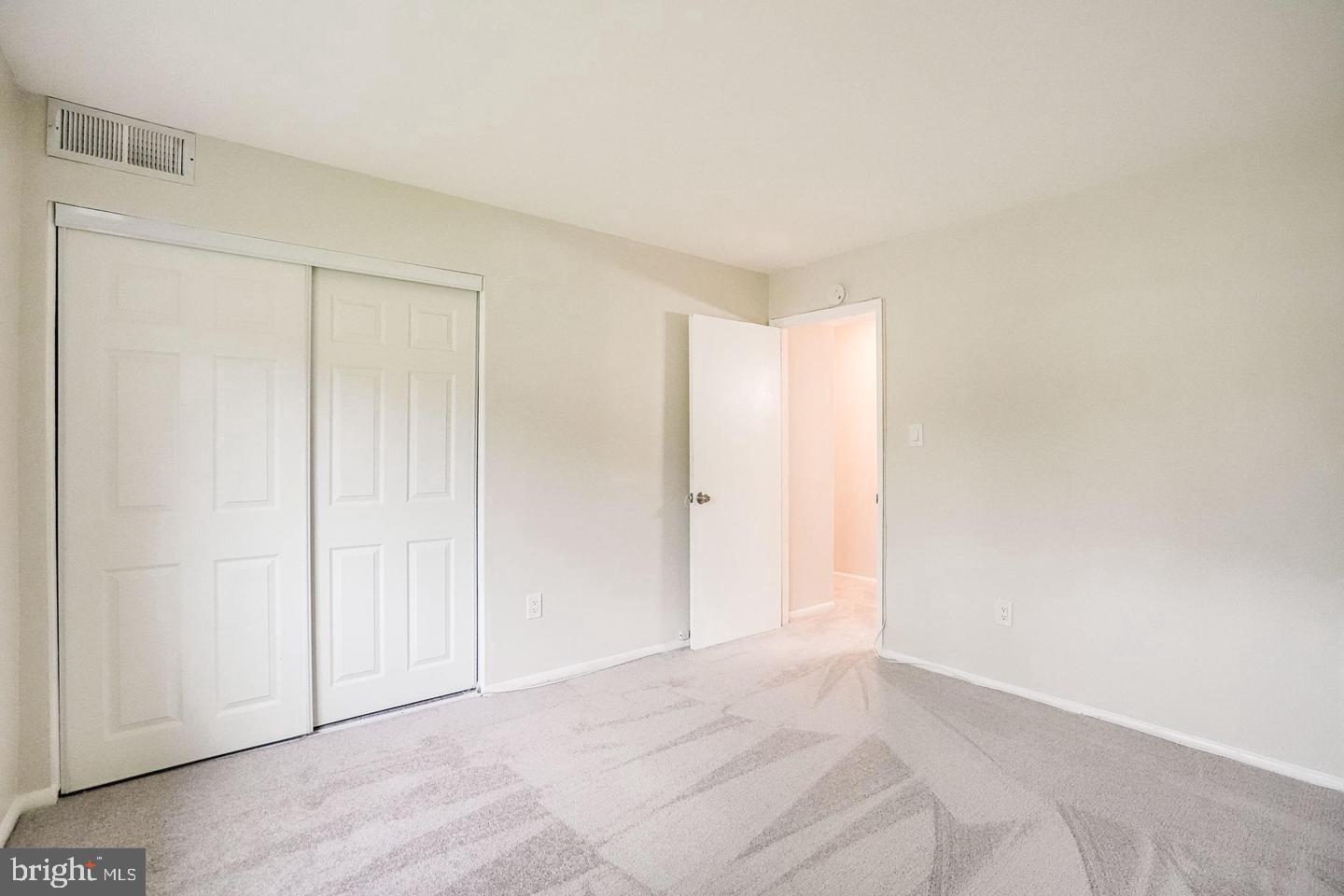 NEW CARROLLTON - Residential Lease