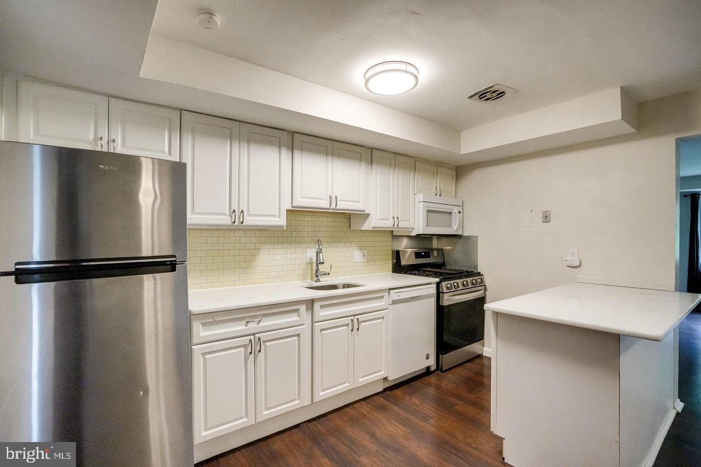 NEW CARROLLTON - Residential Lease