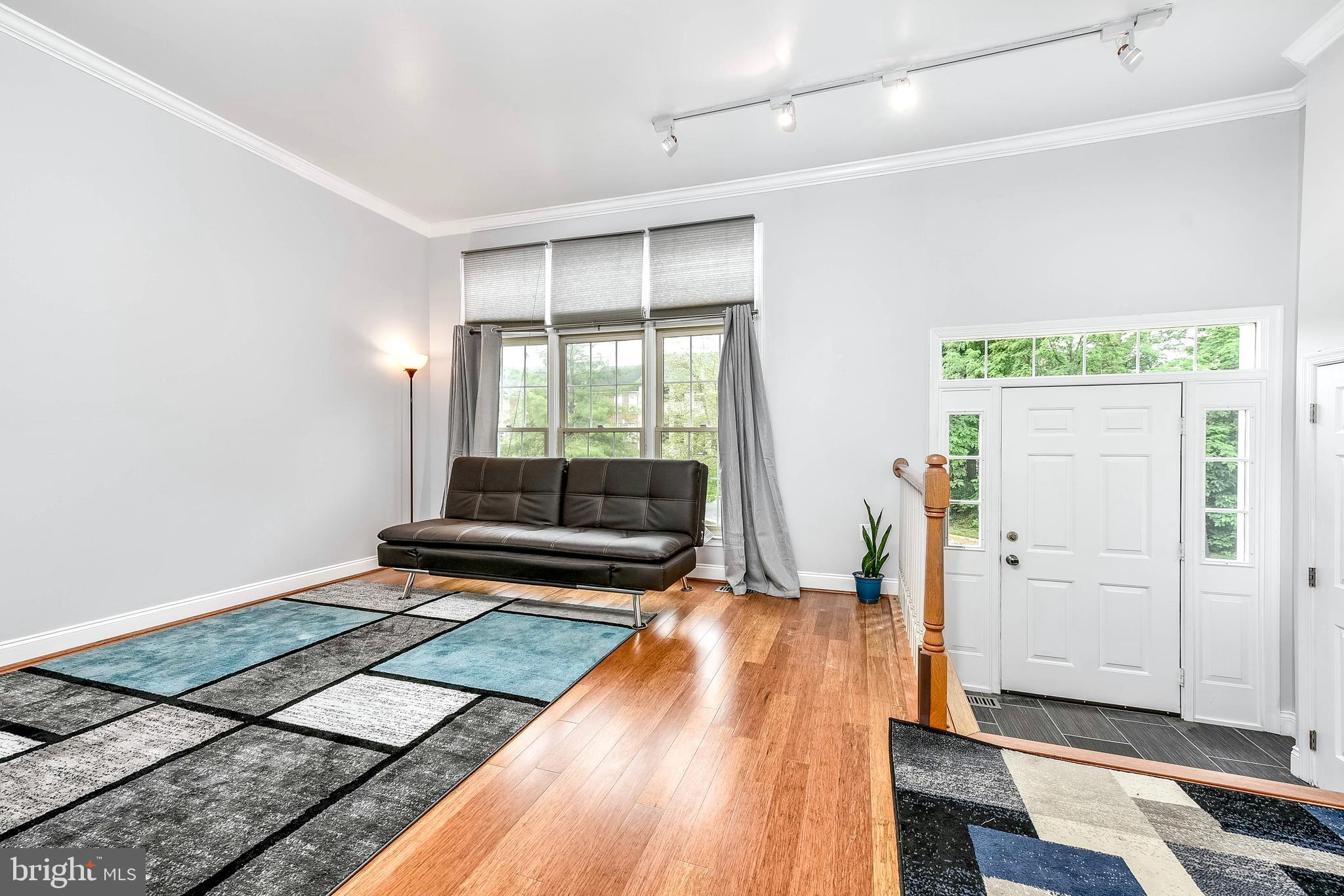 POTOMAC LAKES - Residential