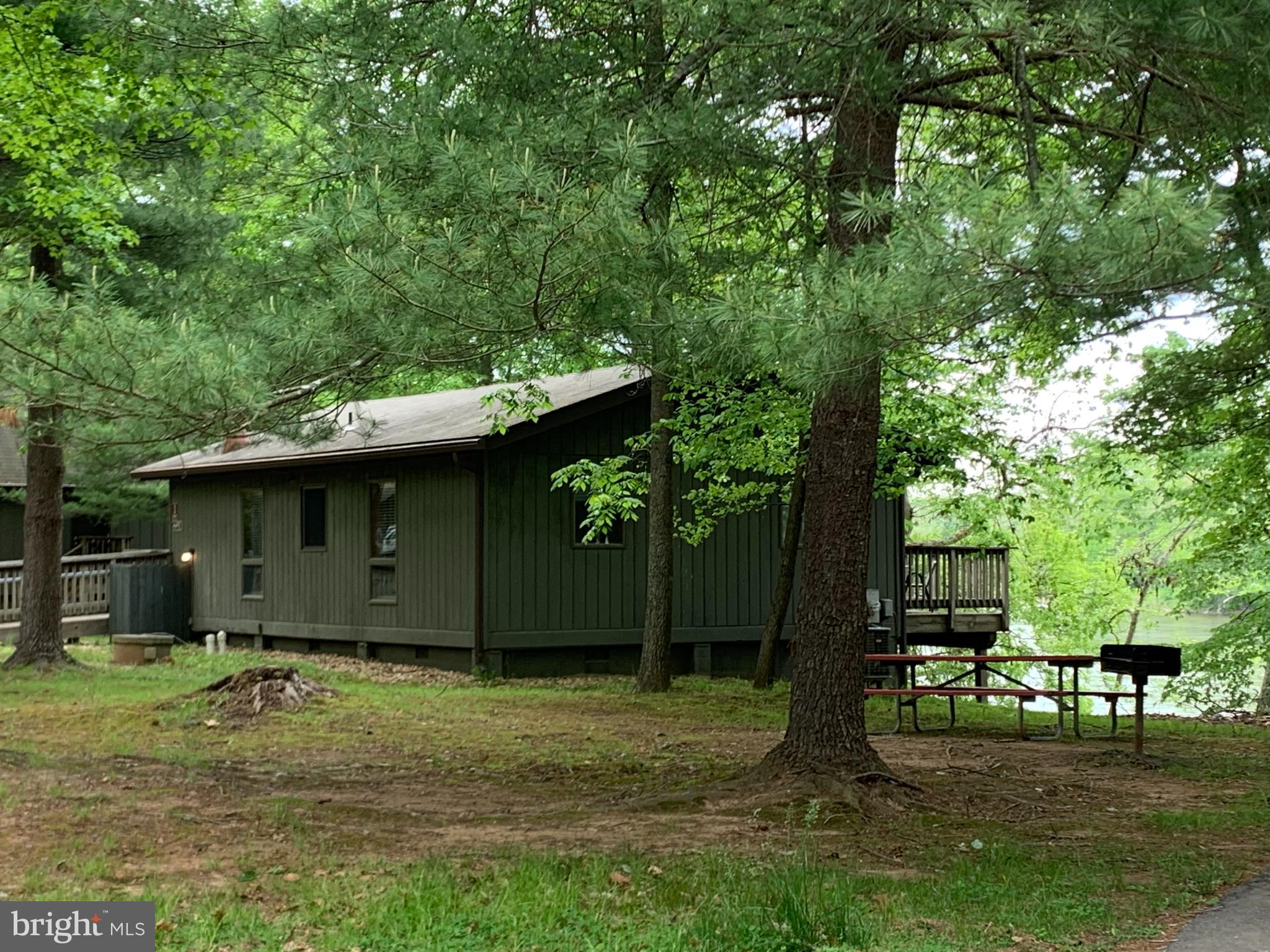 POTOMAC LAKES - Residential