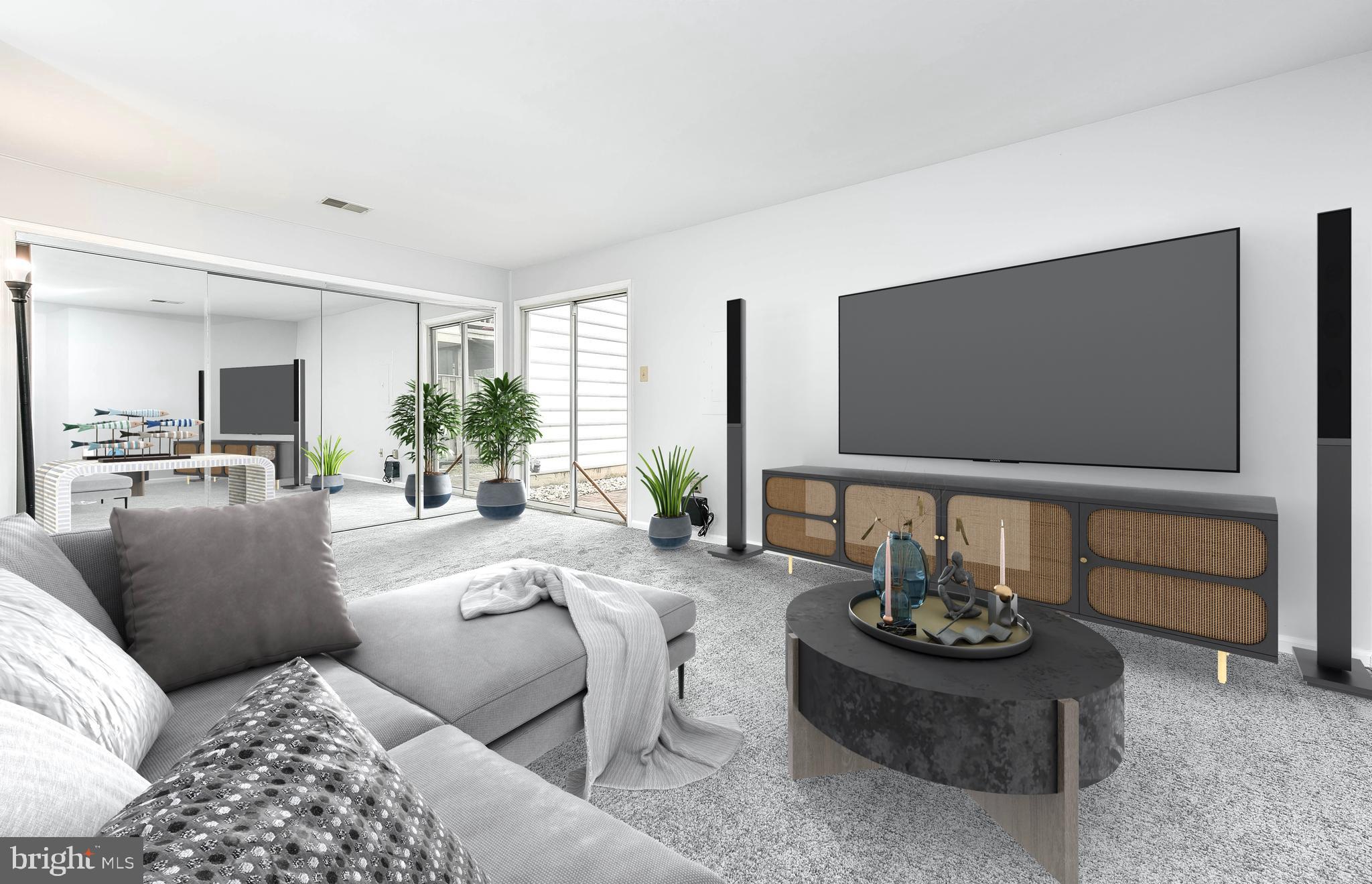 POTOMAC LAKES - Residential