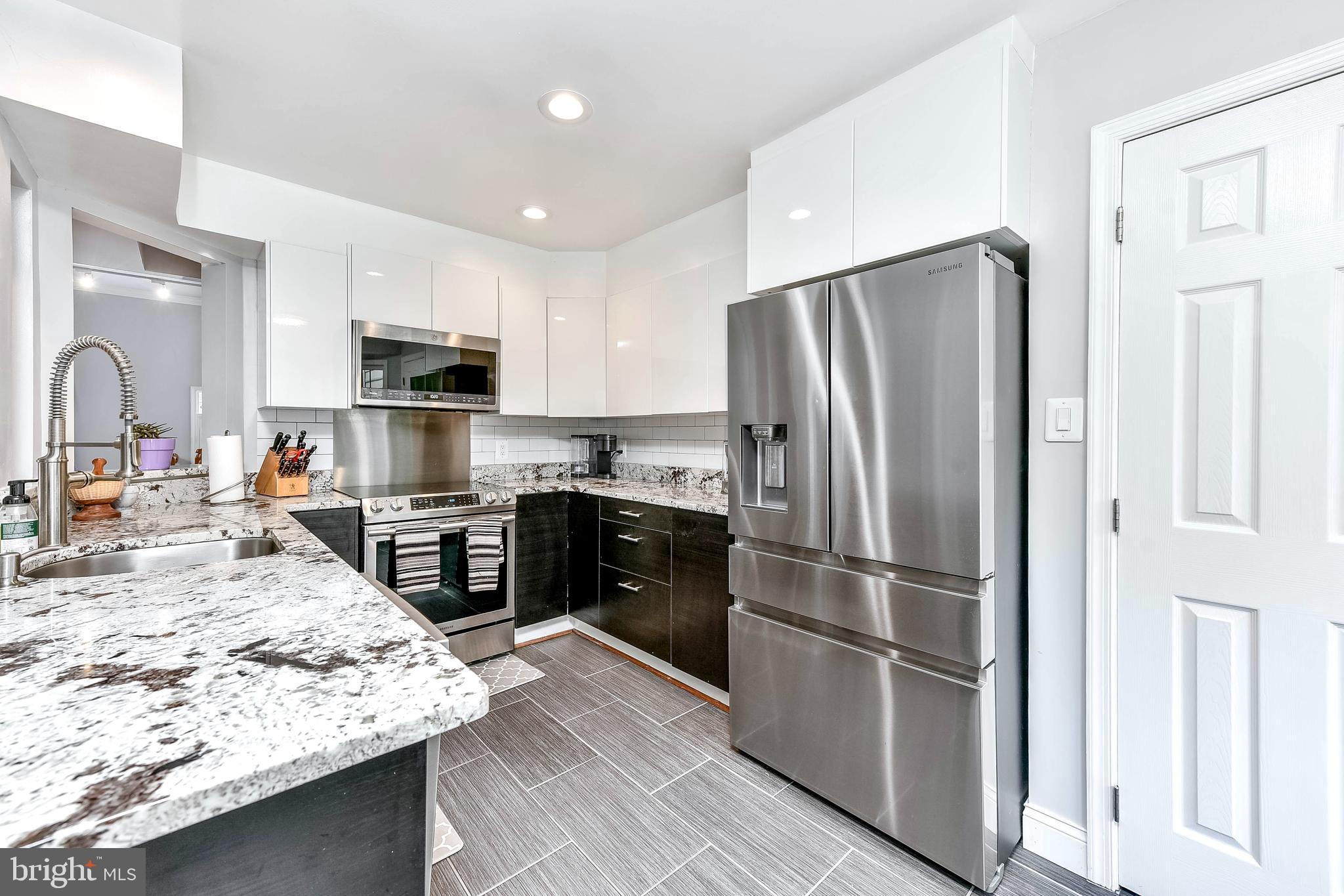 POTOMAC LAKES - Residential