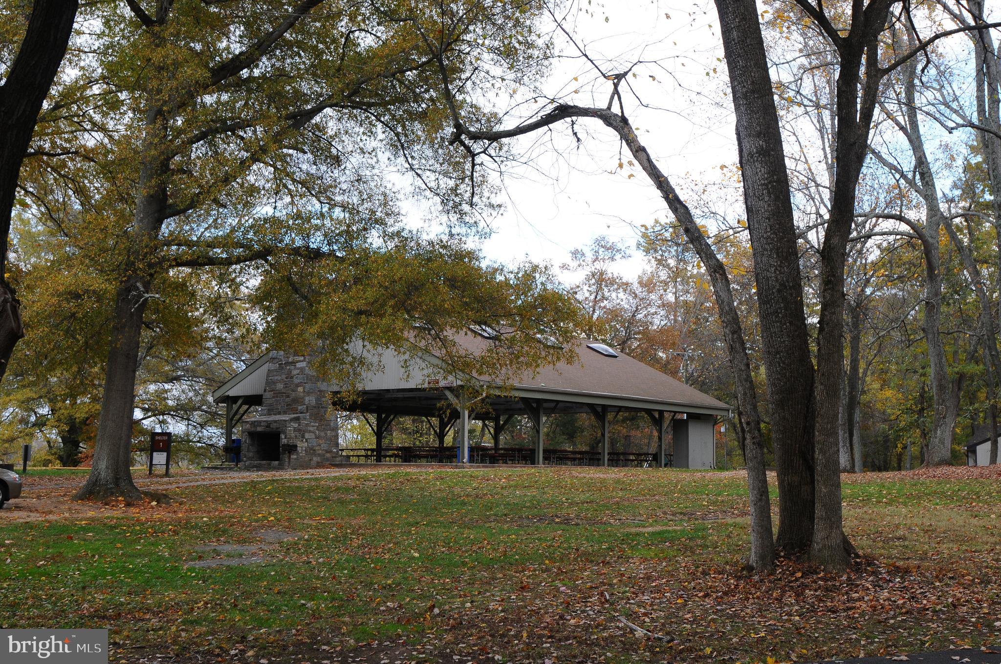 POTOMAC LAKES - Residential