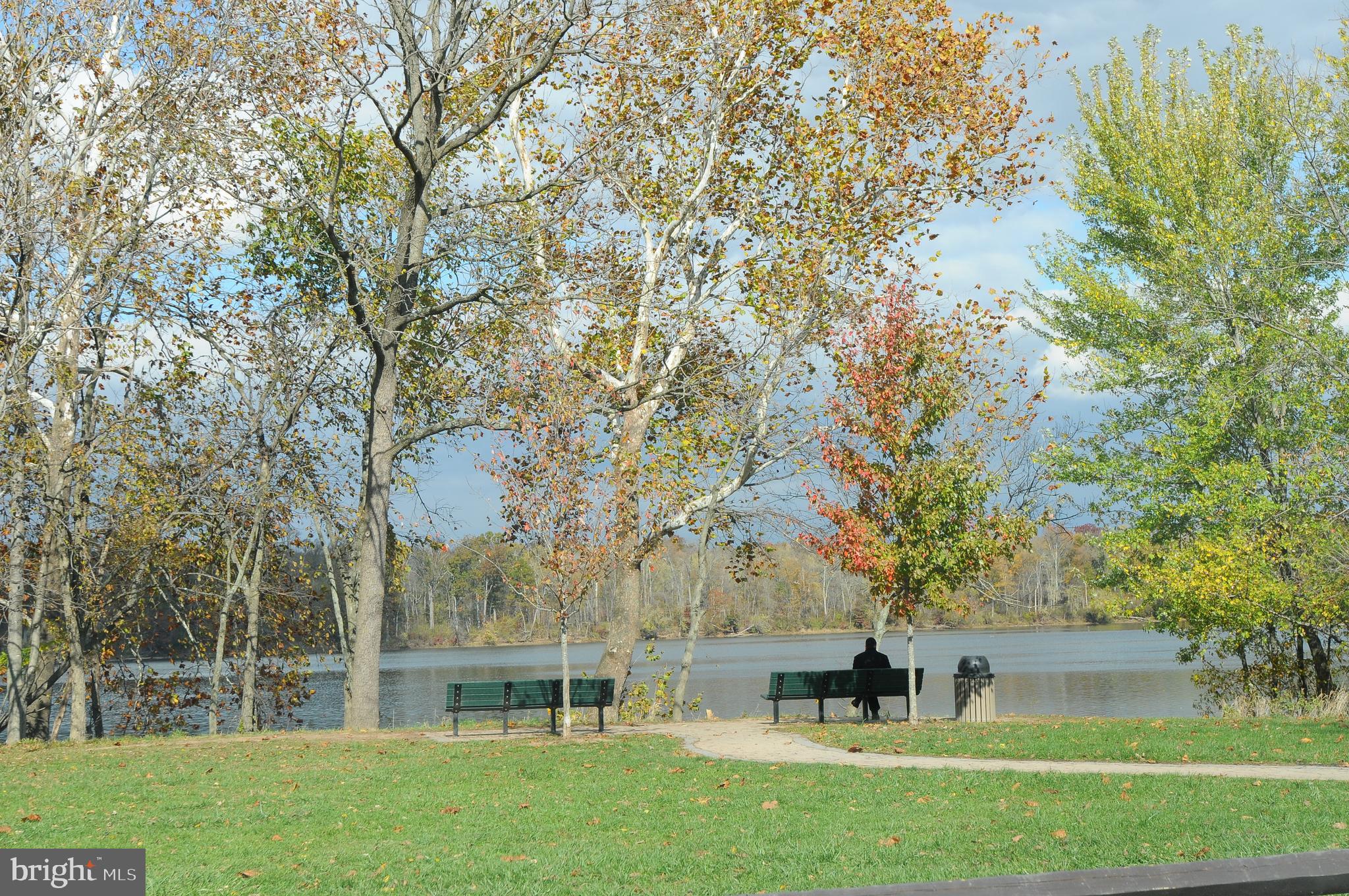 POTOMAC LAKES - Residential