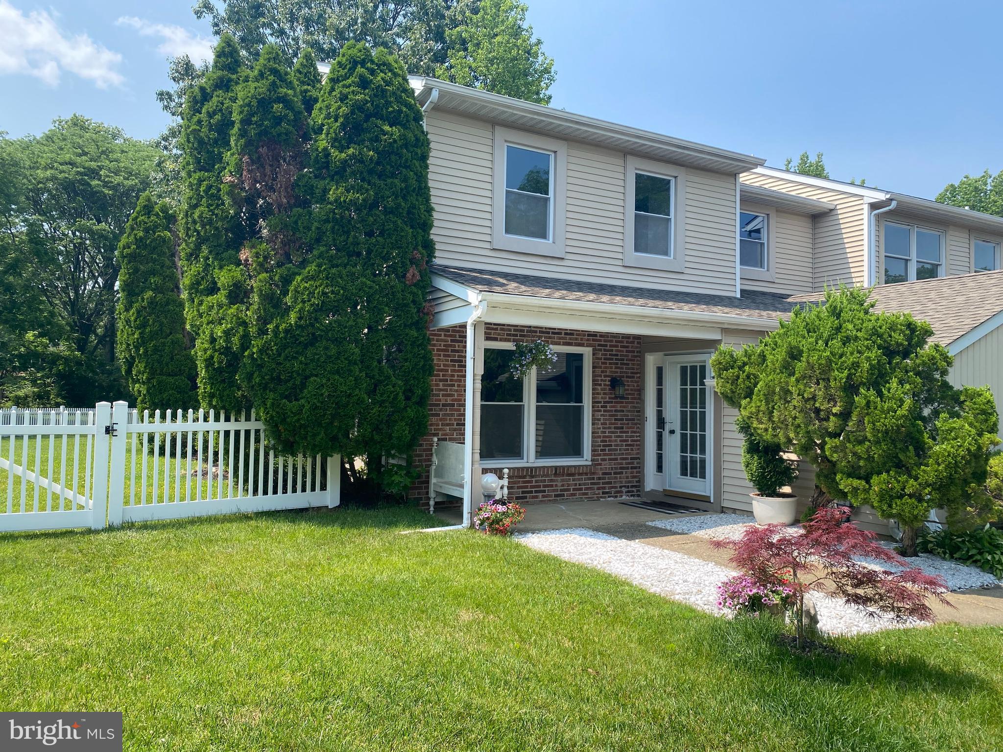 336 TALL MEADOW LANE