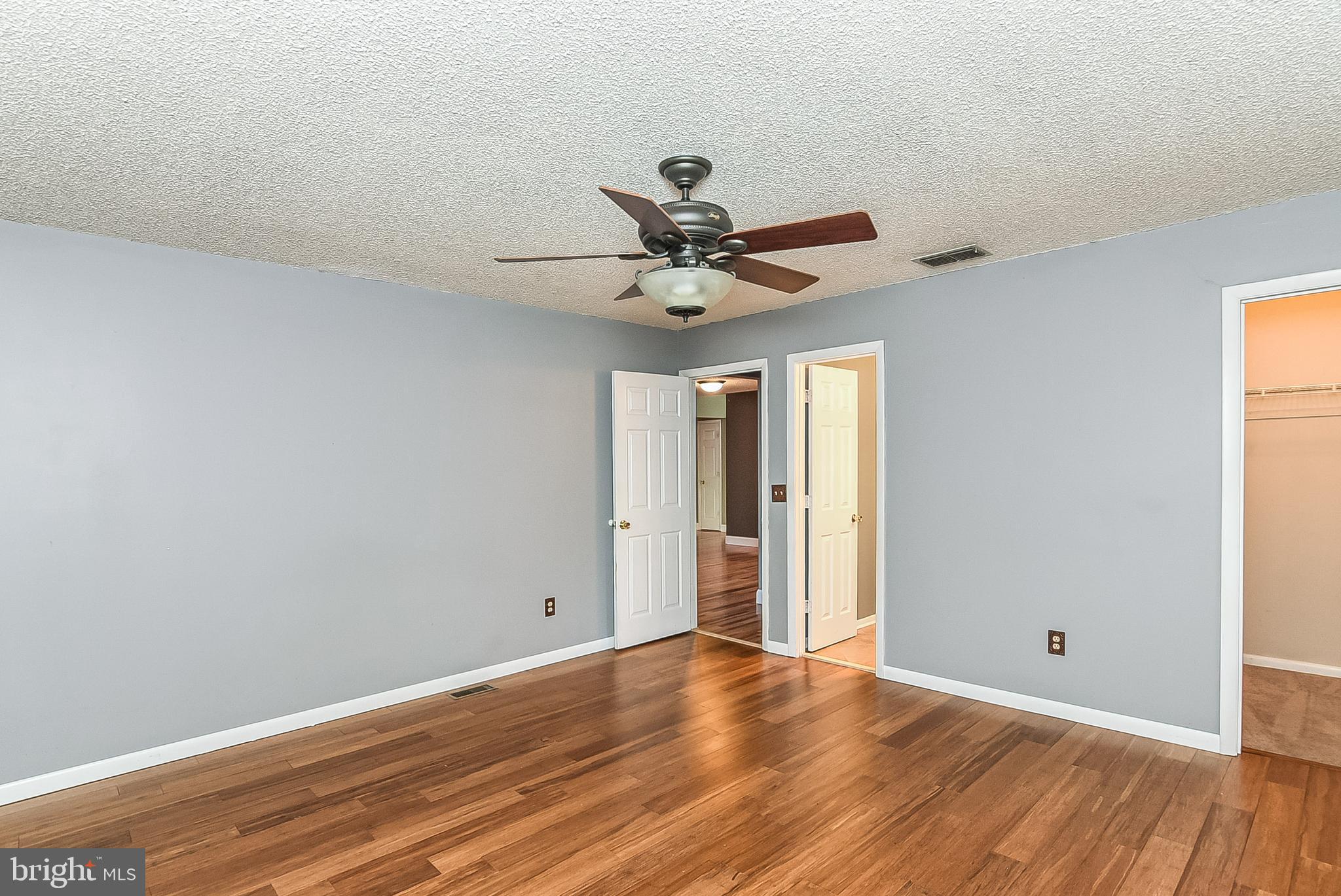 PRESIDENTIAL LAKES - Residential