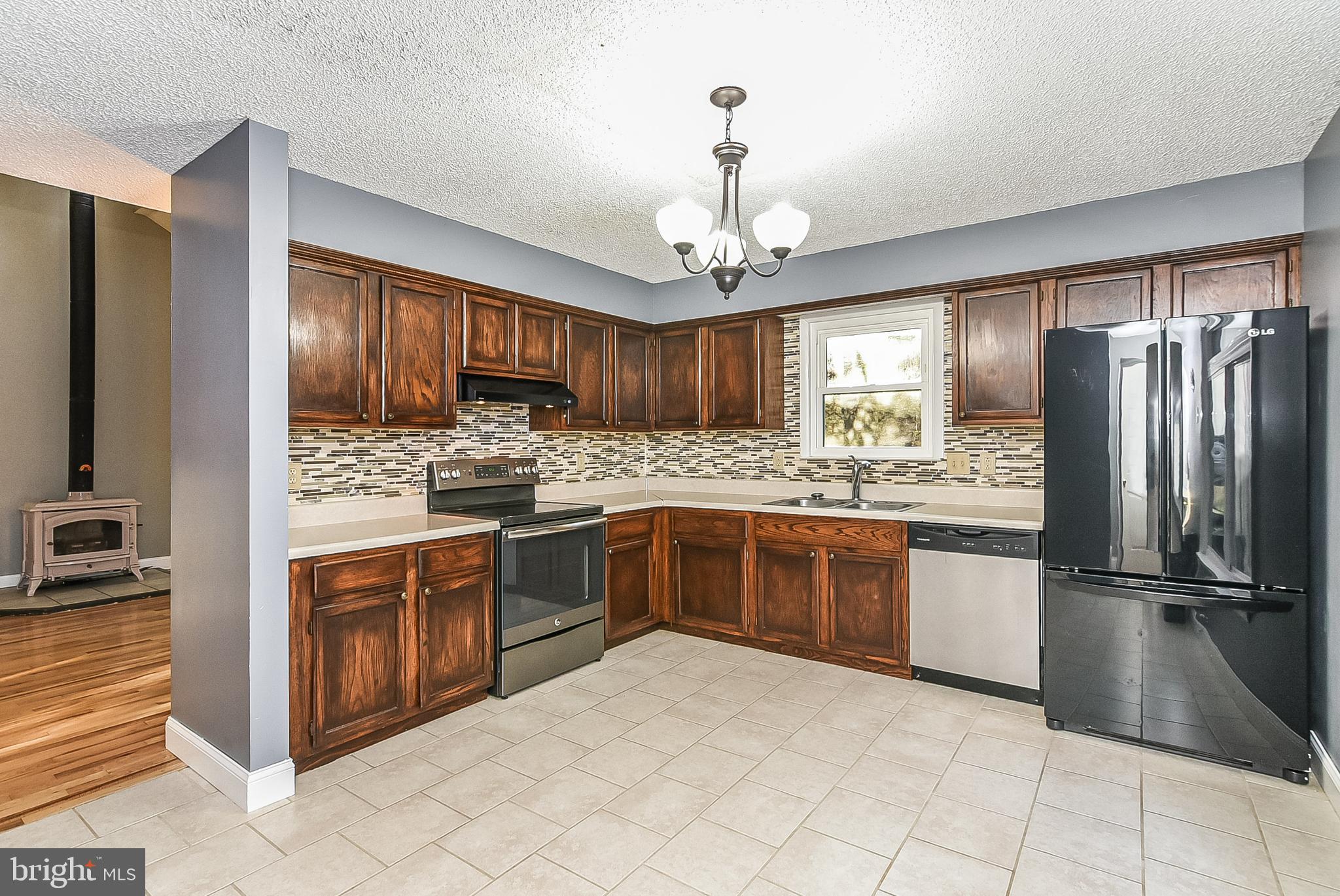 PRESIDENTIAL LAKES - Residential