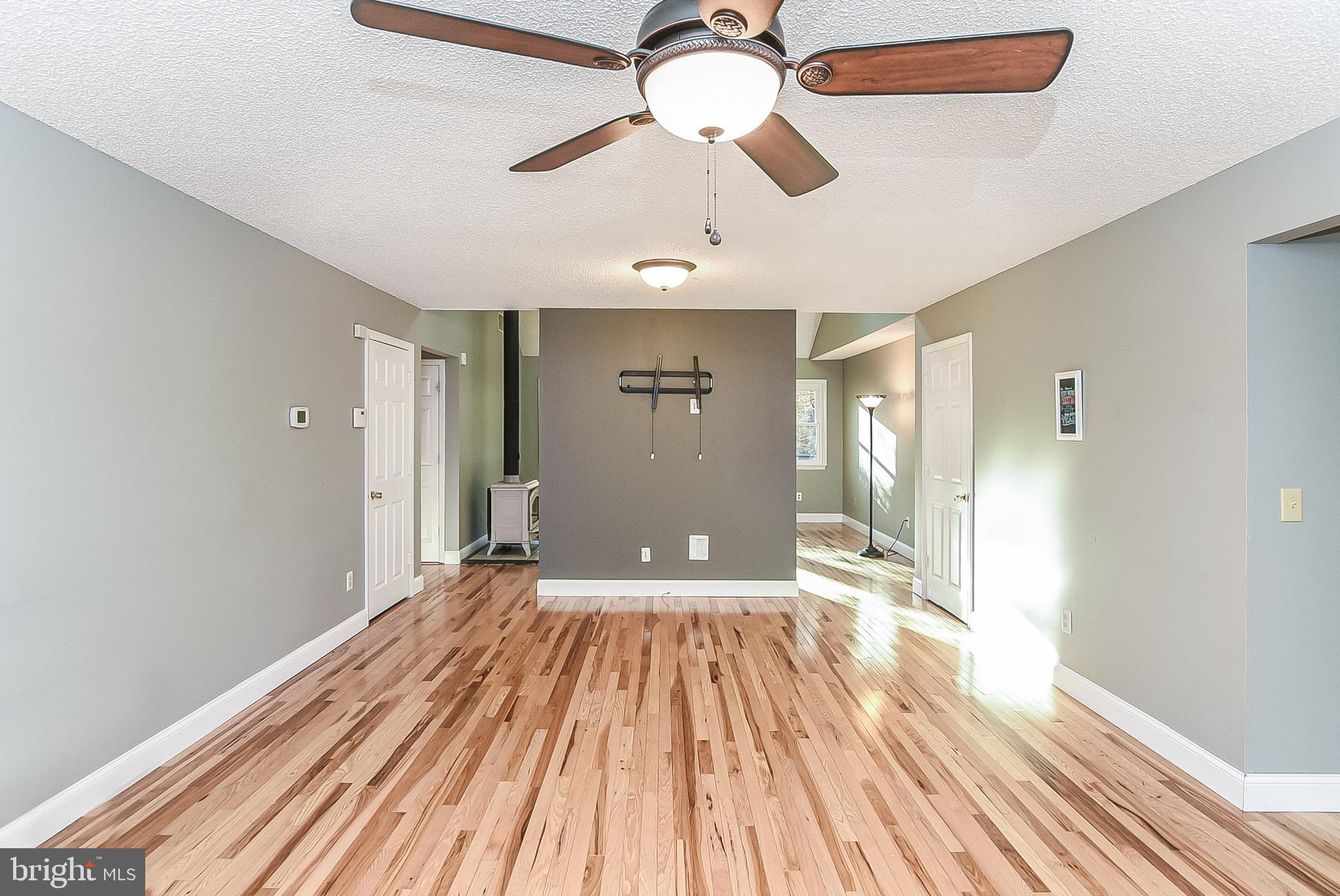 PRESIDENTIAL LAKES - Residential