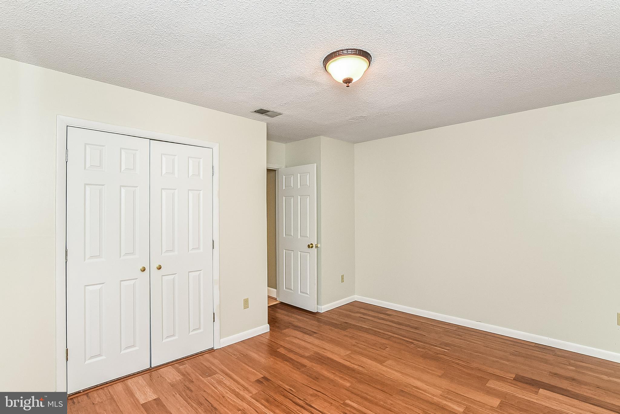 PRESIDENTIAL LAKES - Residential