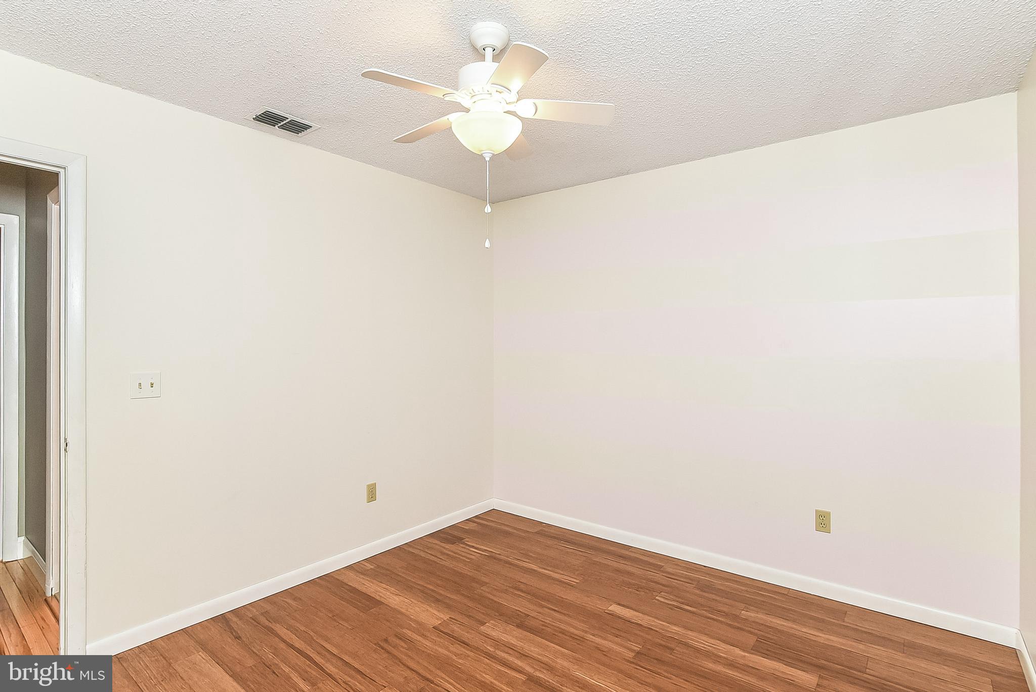 PRESIDENTIAL LAKES - Residential