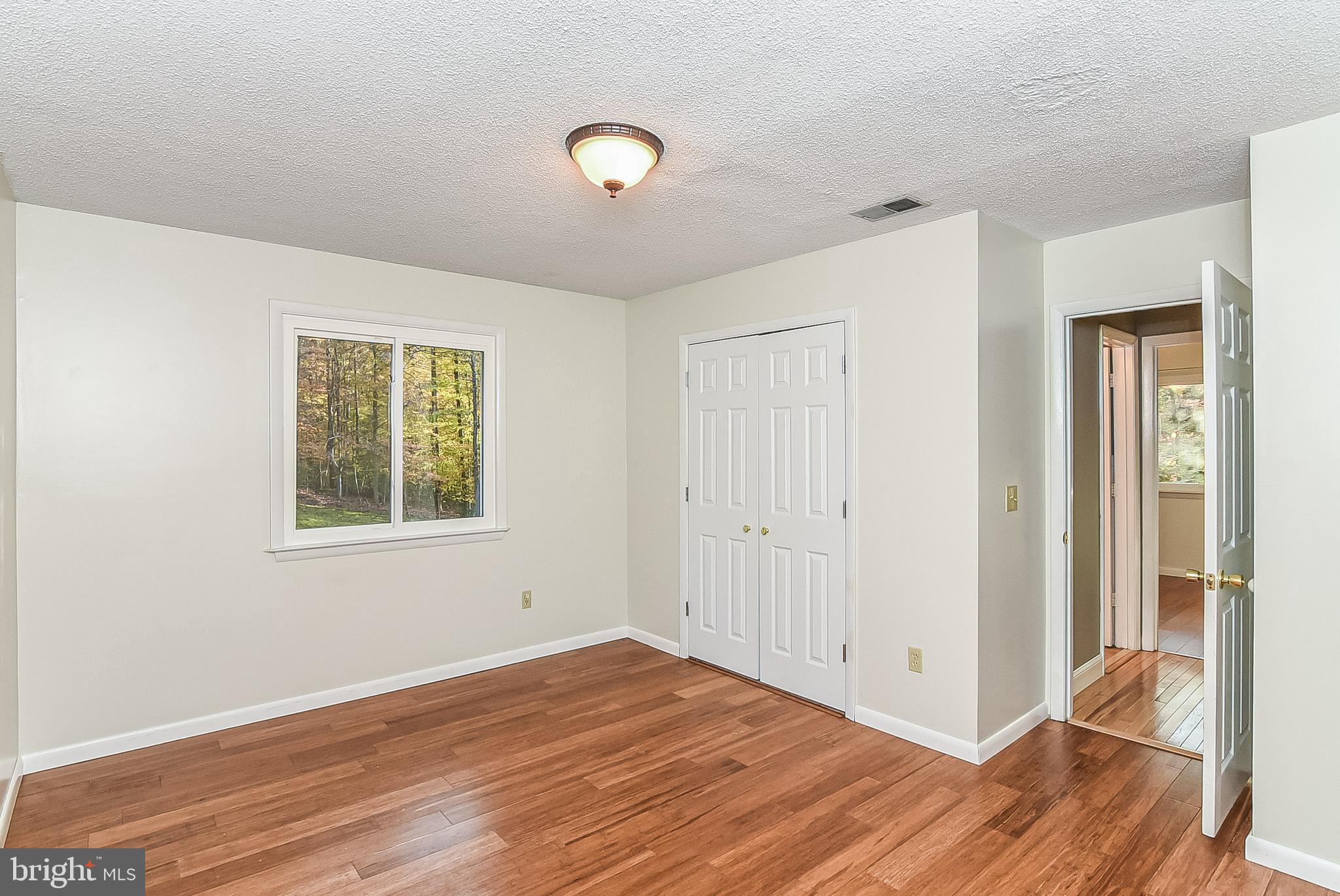 PRESIDENTIAL LAKES - Residential