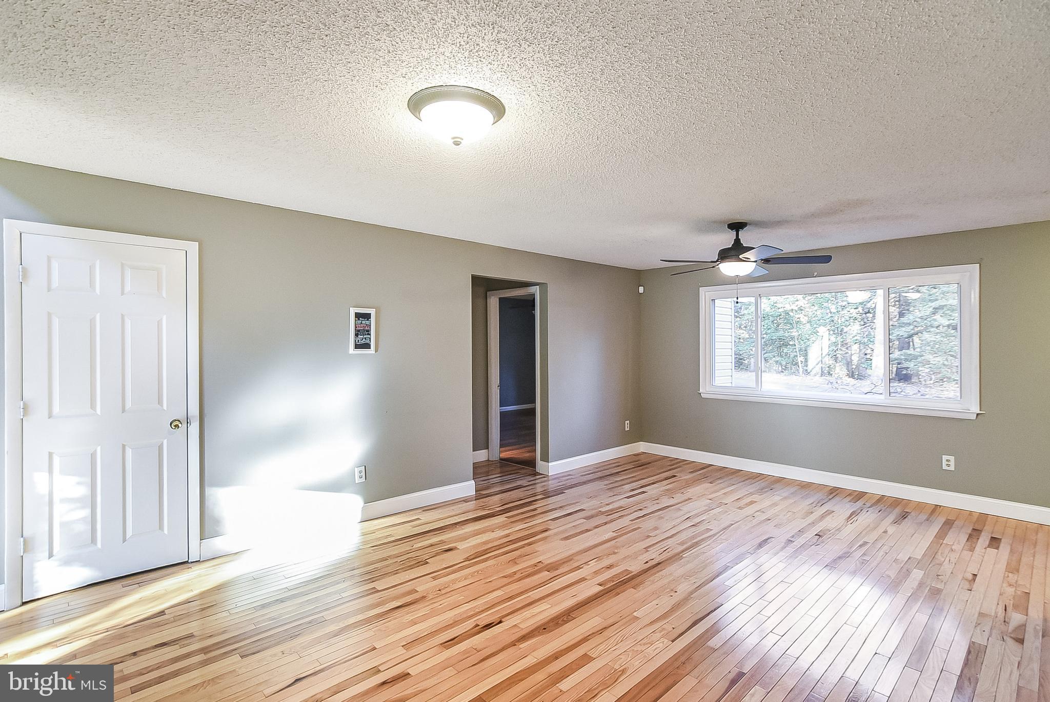 PRESIDENTIAL LAKES - Residential