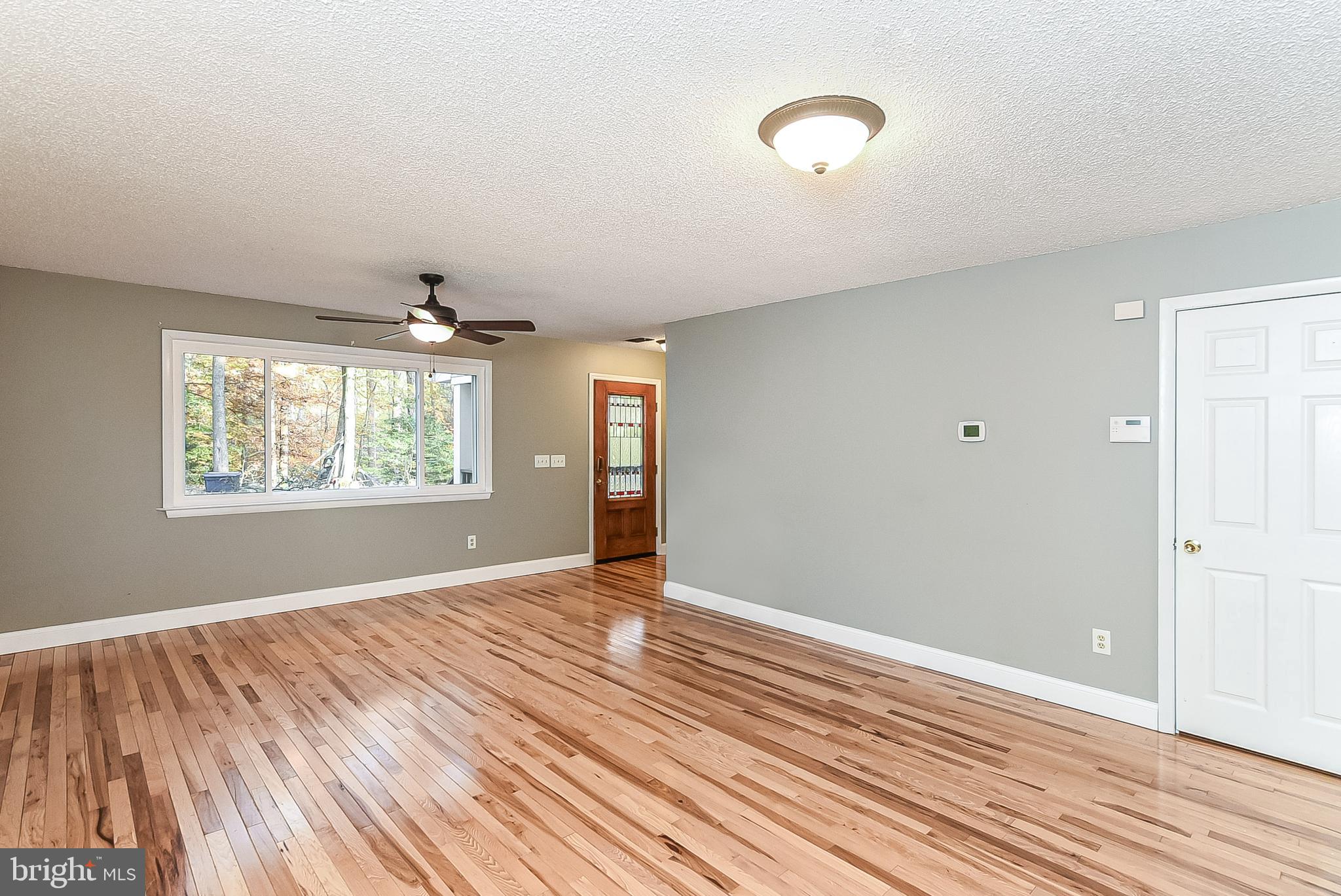 PRESIDENTIAL LAKES - Residential