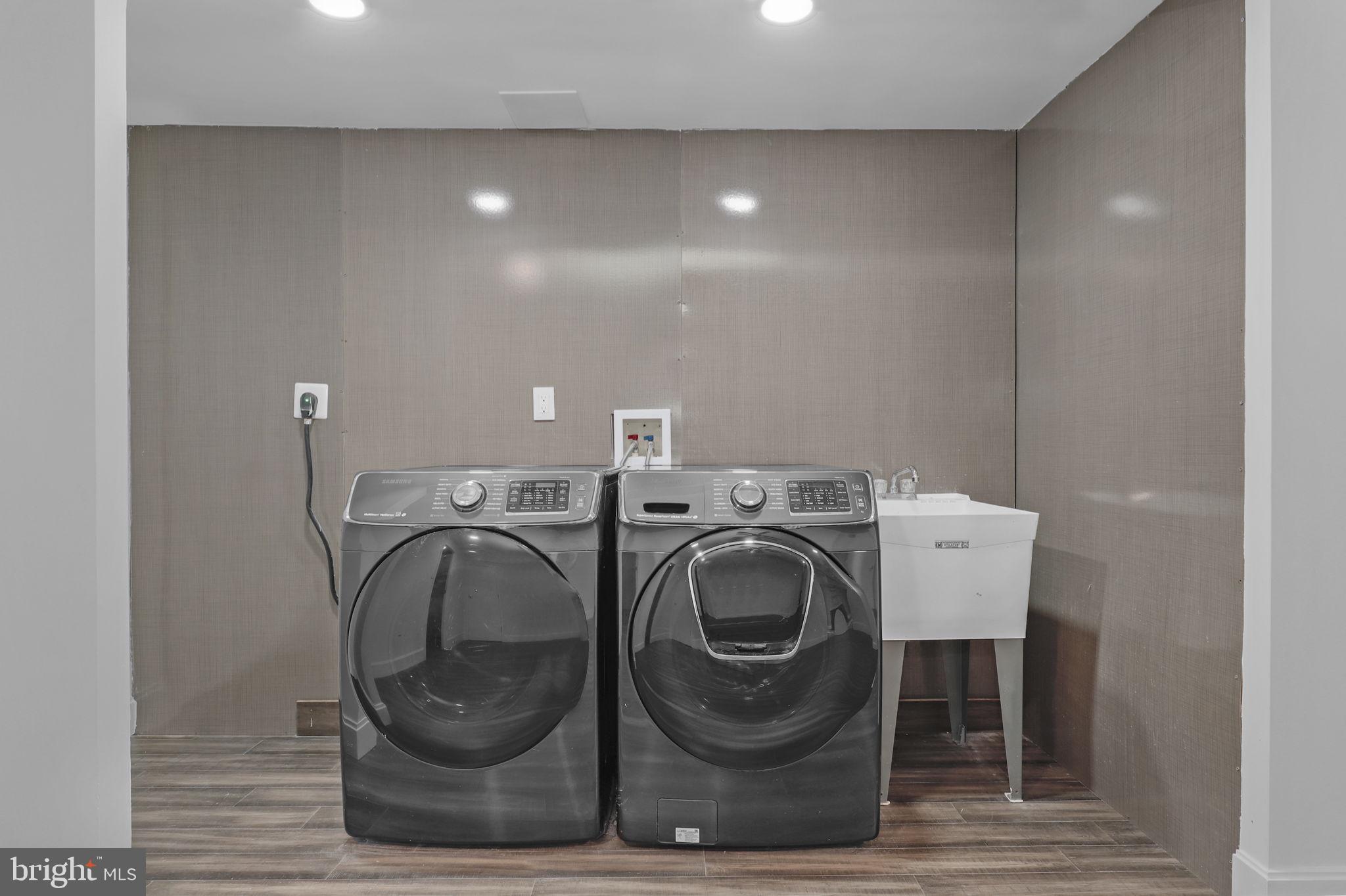 CATTAIL CREEK - Residential