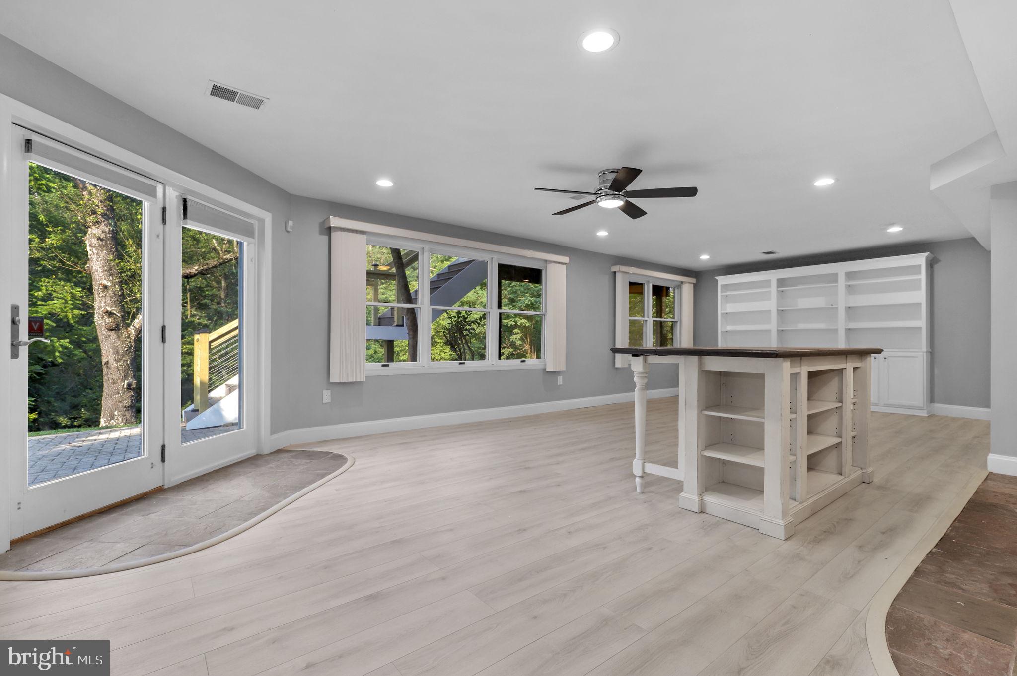 CATTAIL CREEK - Residential