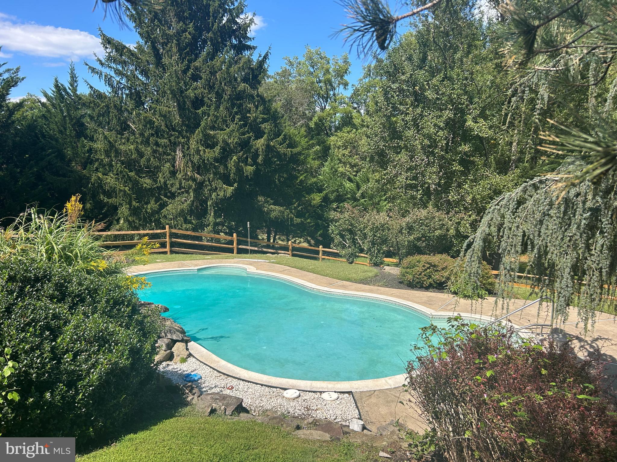 CATTAIL CREEK - Residential