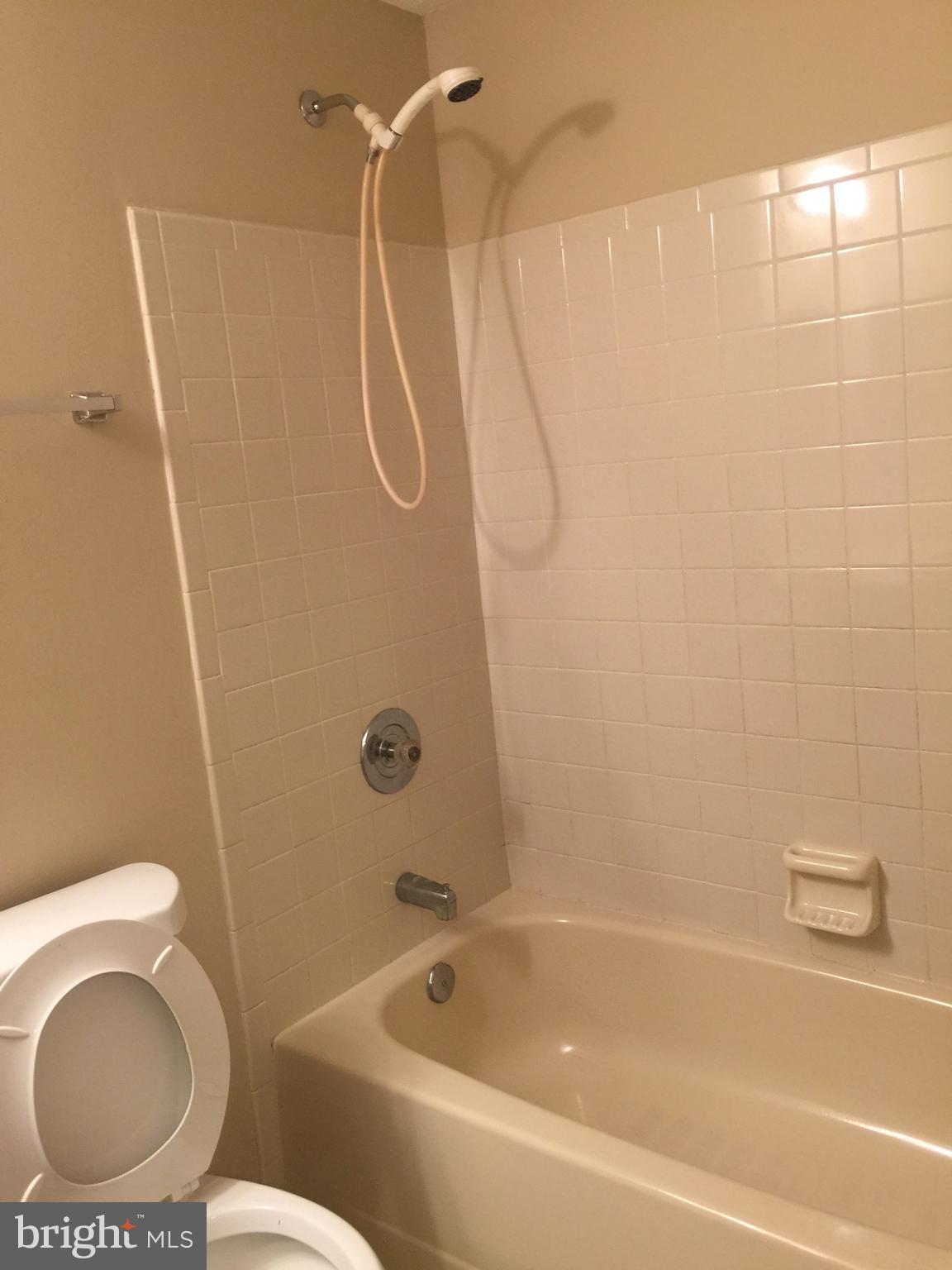 KINGS CONTRIVANCE - Residential Lease