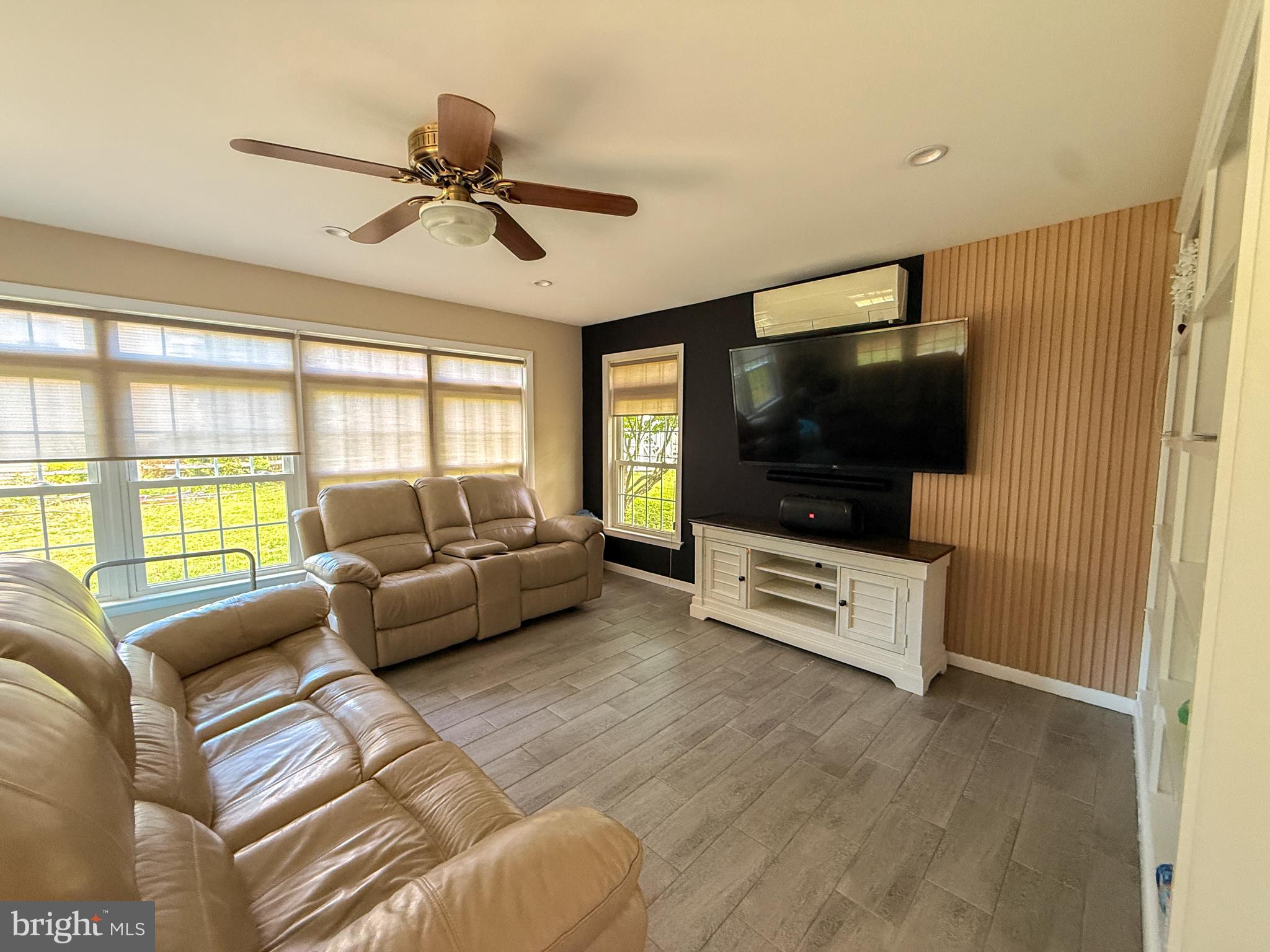 CONRAD WEISER - Residential