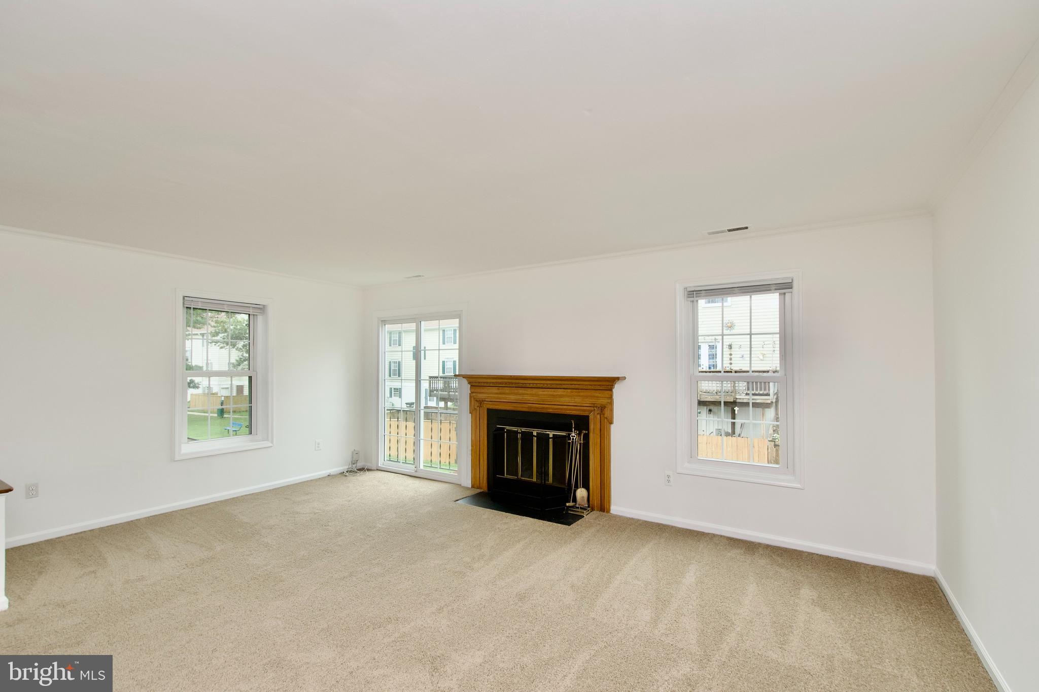 CROFTON MEWS CONDO - Residential