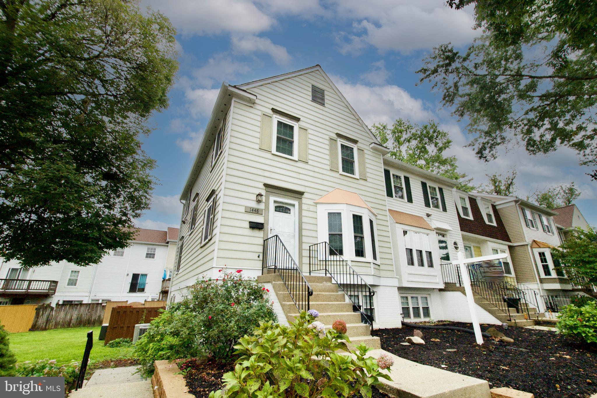 CROFTON MEWS CONDO - Residential