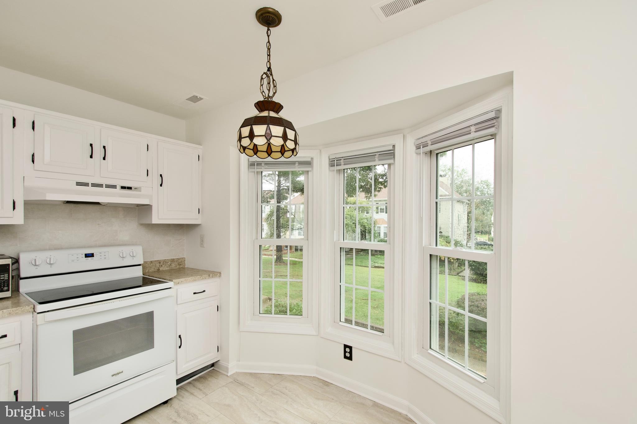 CROFTON MEWS CONDO - Residential