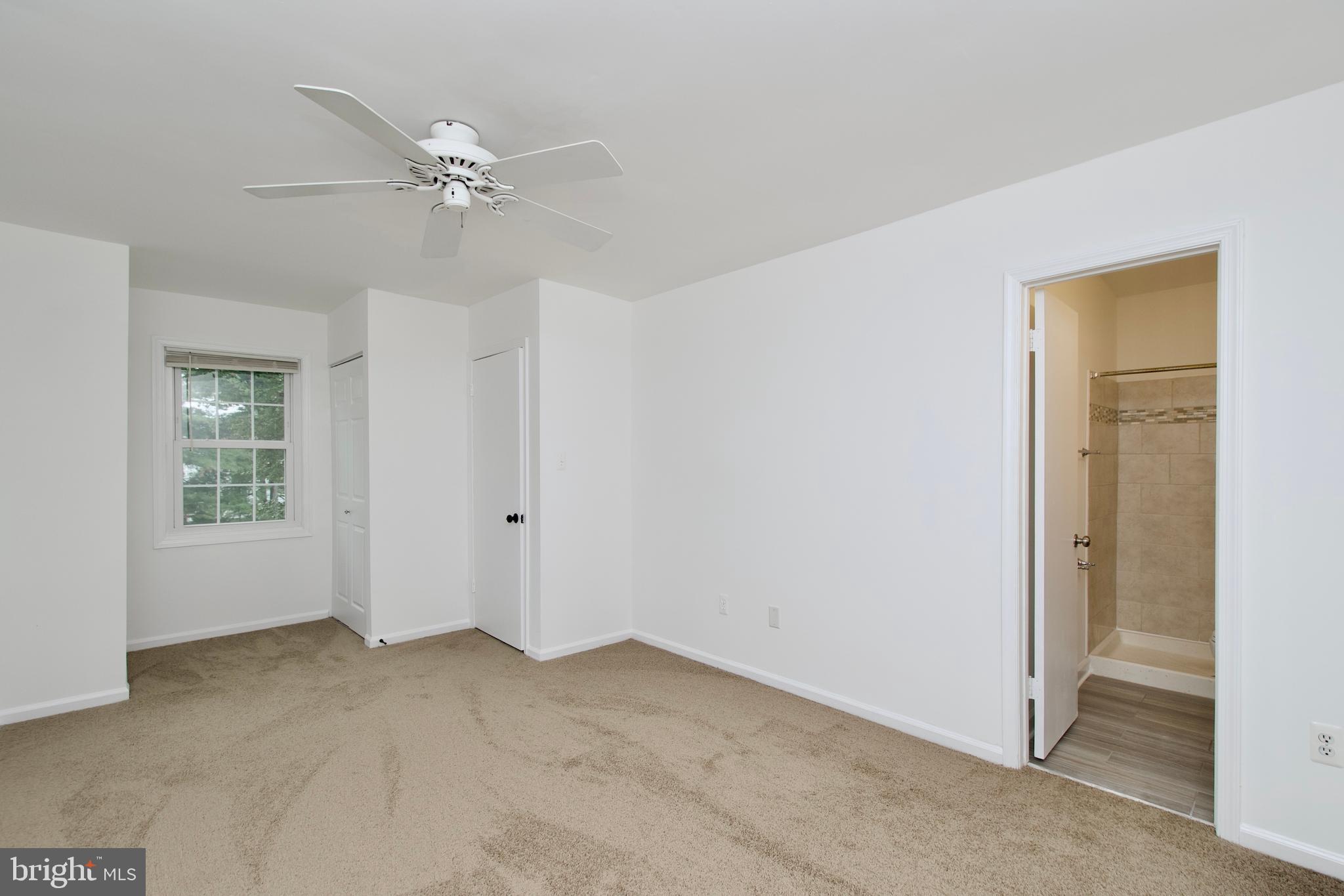 CROFTON MEWS CONDO - Residential