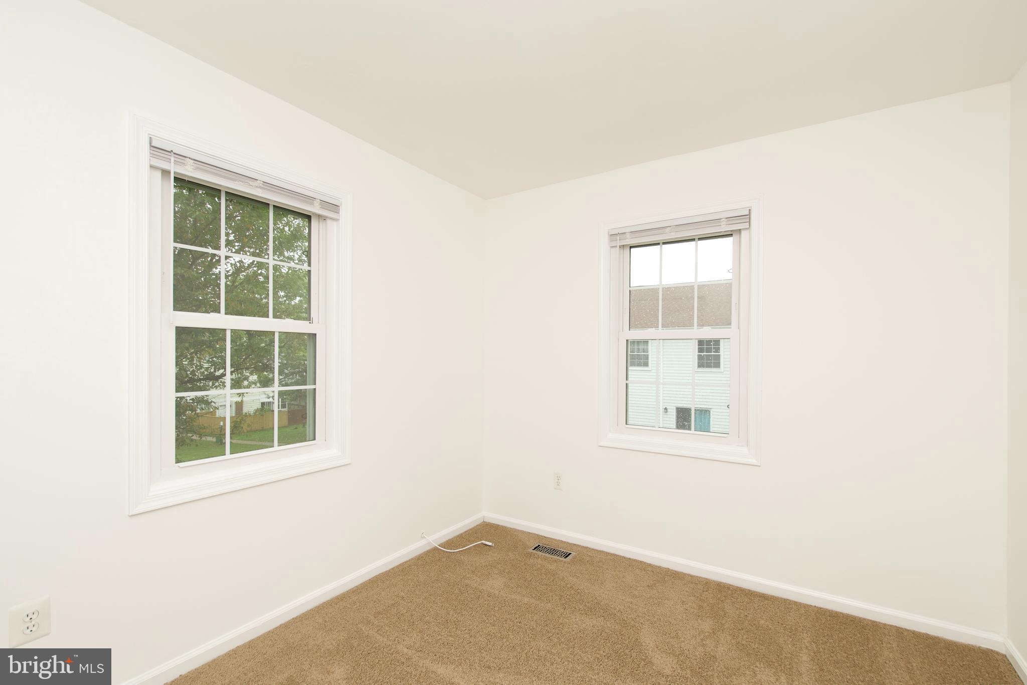 CROFTON MEWS CONDO - Residential