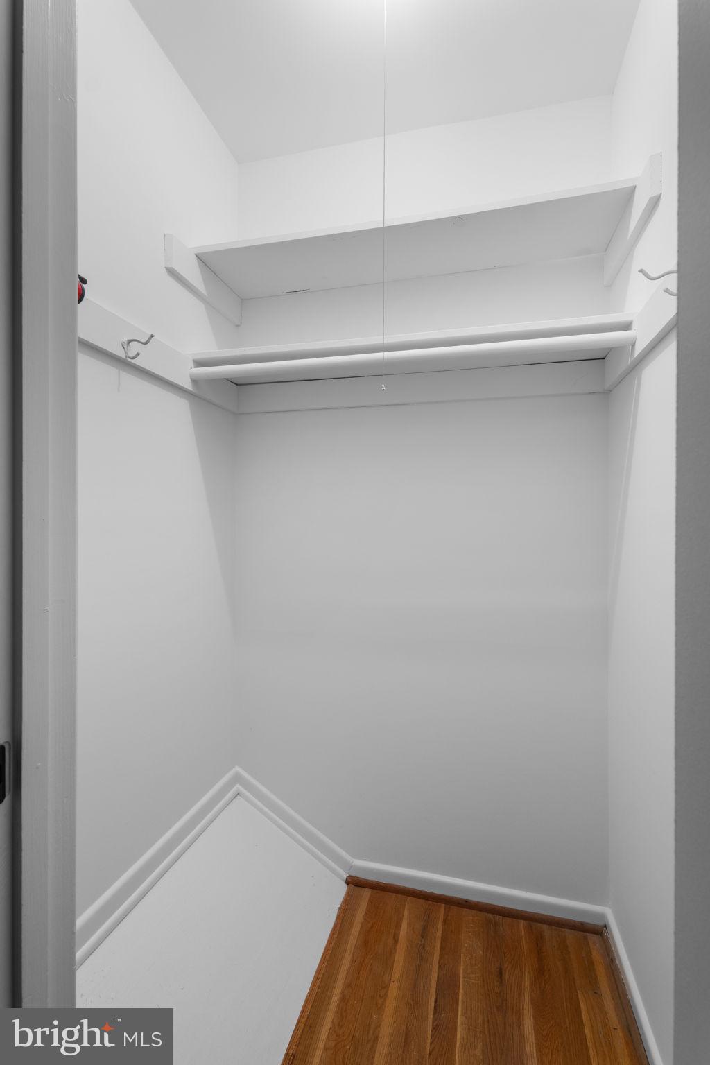 ANNANDALE WOODS - Residential