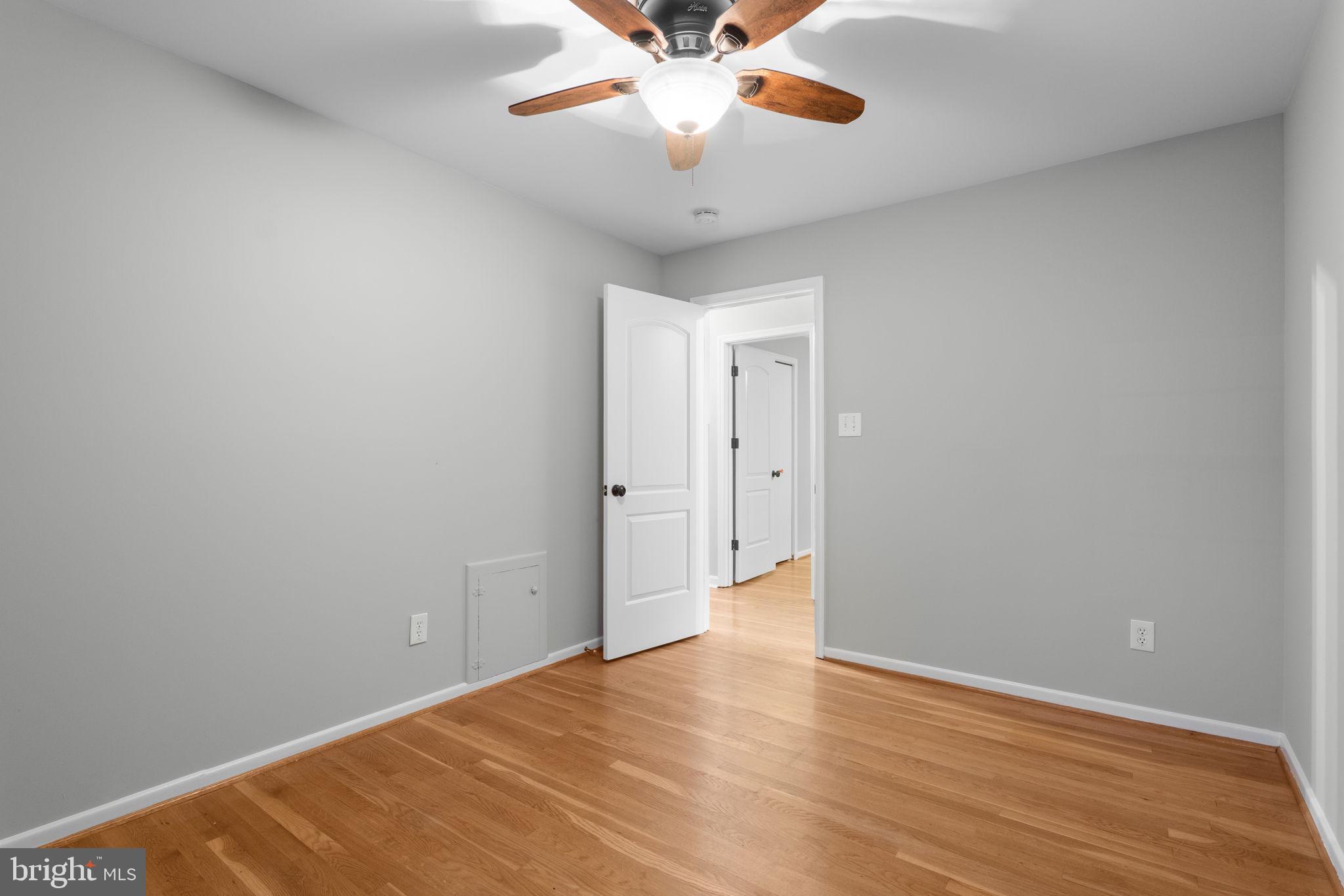 ANNANDALE WOODS - Residential